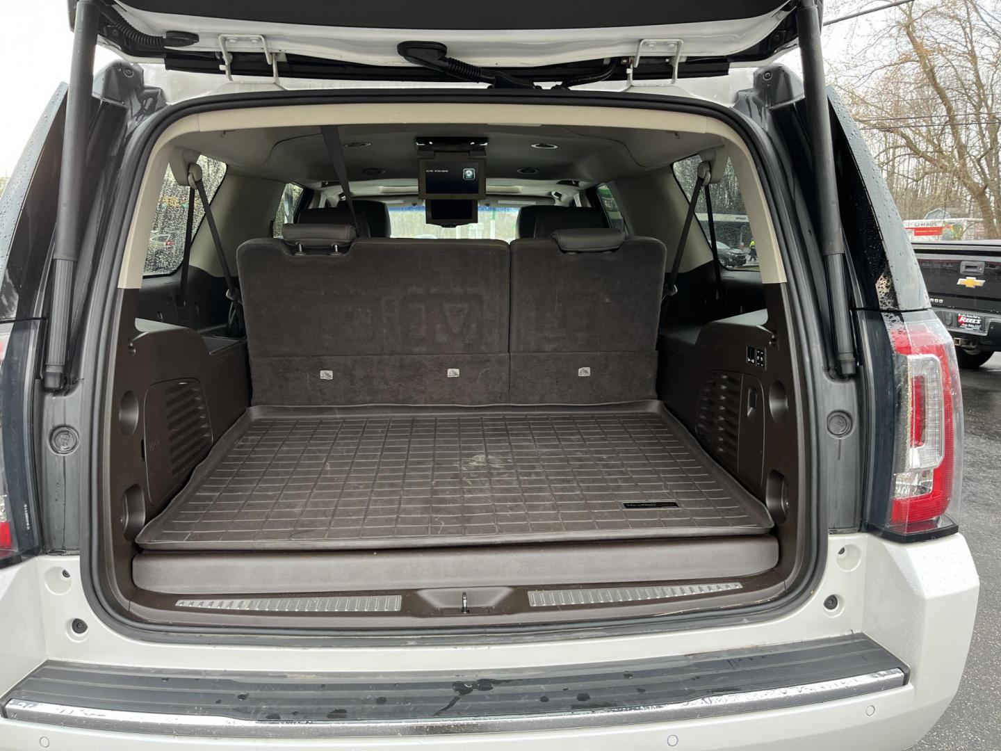 2019 White /Gray GMC Yukon XL Denali 4WD (1GKS2HKJ6KR) with an 6.2L V8 OHV 16V engine, Automatic transmission, located at 11115 Chardon Rd. , Chardon, OH, 44024, (440) 214-9705, 41.580246, -81.241943 - 2019 GMC Yukon XL Denali 4WD – Ultimate Full-Size Luxury Beast with Massive Power and Every Premium Feature Loaded! This 2019 GMC Yukon XL Denali 4WD is the king of family haulers and towing machines – massive space, insane capability, and top-shelf luxury from front to back! Under the hood roa - Photo#16