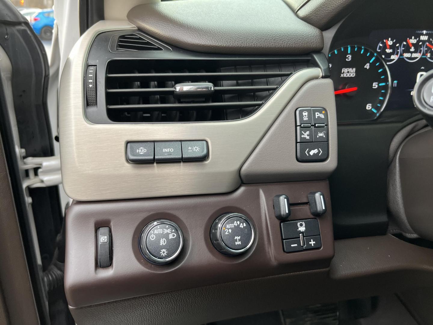 2019 White /Gray GMC Yukon XL Denali 4WD (1GKS2HKJ6KR) with an 6.2L V8 OHV 16V engine, Automatic transmission, located at 11115 Chardon Rd. , Chardon, OH, 44024, (440) 214-9705, 41.580246, -81.241943 - 2019 GMC Yukon XL Denali 4WD – Ultimate Full-Size Luxury Beast with Massive Power and Every Premium Feature Loaded! This 2019 GMC Yukon XL Denali 4WD is the king of family haulers and towing machines – massive space, insane capability, and top-shelf luxury from front to back! Under the hood roa - Photo#26