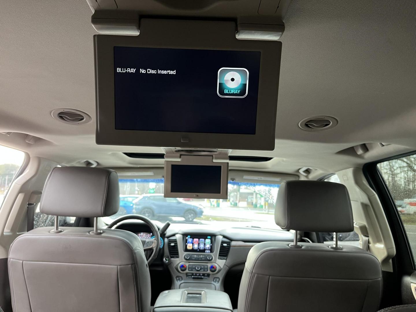 2019 White /Gray GMC Yukon XL Denali 4WD (1GKS2HKJ6KR) with an 6.2L V8 OHV 16V engine, Automatic transmission, located at 11115 Chardon Rd. , Chardon, OH, 44024, (440) 214-9705, 41.580246, -81.241943 - 2019 GMC Yukon XL Denali 4WD – Ultimate Full-Size Luxury Beast with Massive Power and Every Premium Feature Loaded! This 2019 GMC Yukon XL Denali 4WD is the king of family haulers and towing machines – massive space, insane capability, and top-shelf luxury from front to back! Under the hood roa - Photo#47