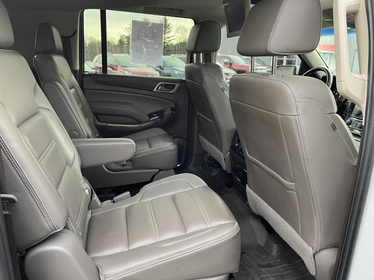 2019 White /Gray GMC Yukon XL Denali 4WD (1GKS2HKJ6KR) with an 6.2L V8 OHV 16V engine, Automatic transmission, located at 11115 Chardon Rd. , Chardon, OH, 44024, (440) 214-9705, 41.580246, -81.241943 - 2019 GMC Yukon XL Denali 4WD – Ultimate Full-Size Luxury Beast with Massive Power and Every Premium Feature Loaded! This 2019 GMC Yukon XL Denali 4WD is the king of family haulers and towing machines – massive space, insane capability, and top-shelf luxury from front to back! Under the hood roa - Photo#51