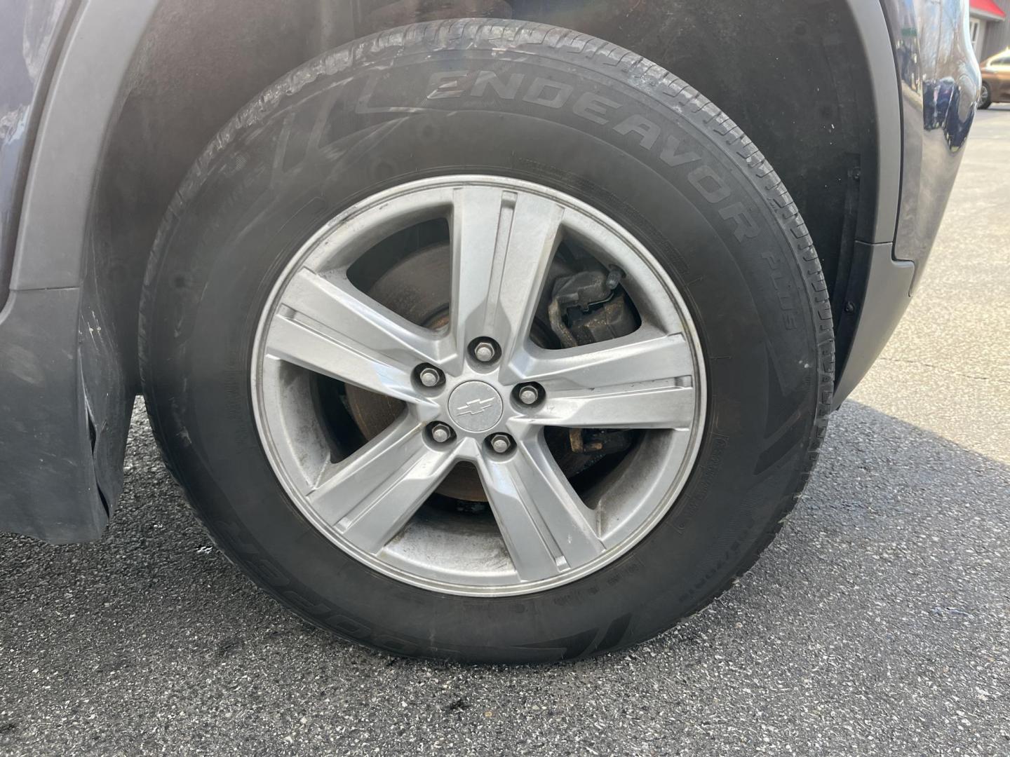 2018 Blue /Black Chevrolet Trax LT AWD (3GNCJPSB3JL) with an 1.4L I4 DOHC 16V TURBO engine, Automatic transmission, located at 547 E. Main St., Orwell, OH, 44076, (440) 437-5893, 41.535435, -80.847855 - 2018 Chevrolet Trax LT AWD – Compact Turbo Crossover with All-Weather Grip, Smart Features, and Great Efficiency! This sharp 2018 Chevrolet Trax LT AWD is the perfect everyday SUV that’s easy to park, fun to drive, and ready for Ohio’s changing weather! Powered by a peppy 1.4L I4 EcoTec turbo - Photo#4