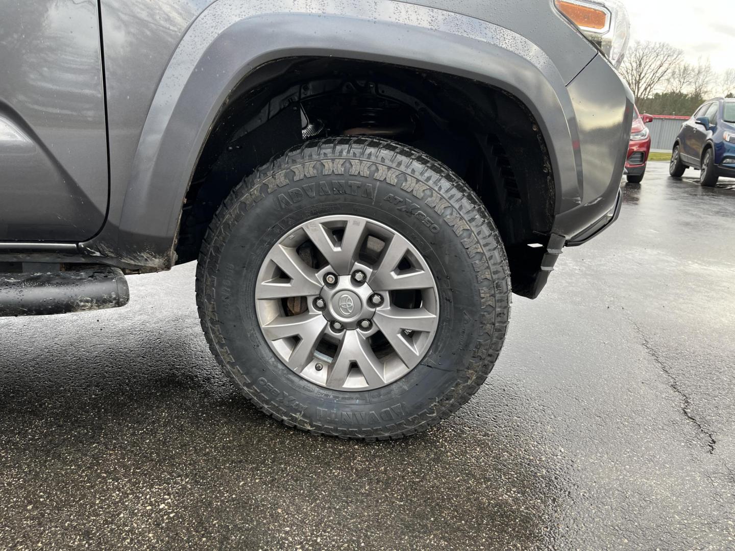 2019 Gray /Black Toyota Tacoma SR5 Double Cab Short Bed V6 6AT 4WD (3TMCZ5AN0KM) with an 3.6L V6 DOHC 24V engine, Automatic transmission, located at 11115 Chardon Rd. , Chardon, OH, 44024, (440) 214-9705, 41.580246, -81.241943 - This 2019 Toyota Tacoma SR5 Double Cab 4WD is a rugged, reliable legend in the making – tough, capable, and looking sharp in Magnetic Gray Metallic with four brand new all-terrain tires ready to hit the trails or the highway! Powered by the potent 3.5L D-4S V6 engine delivering serious torque and - Photo#4
