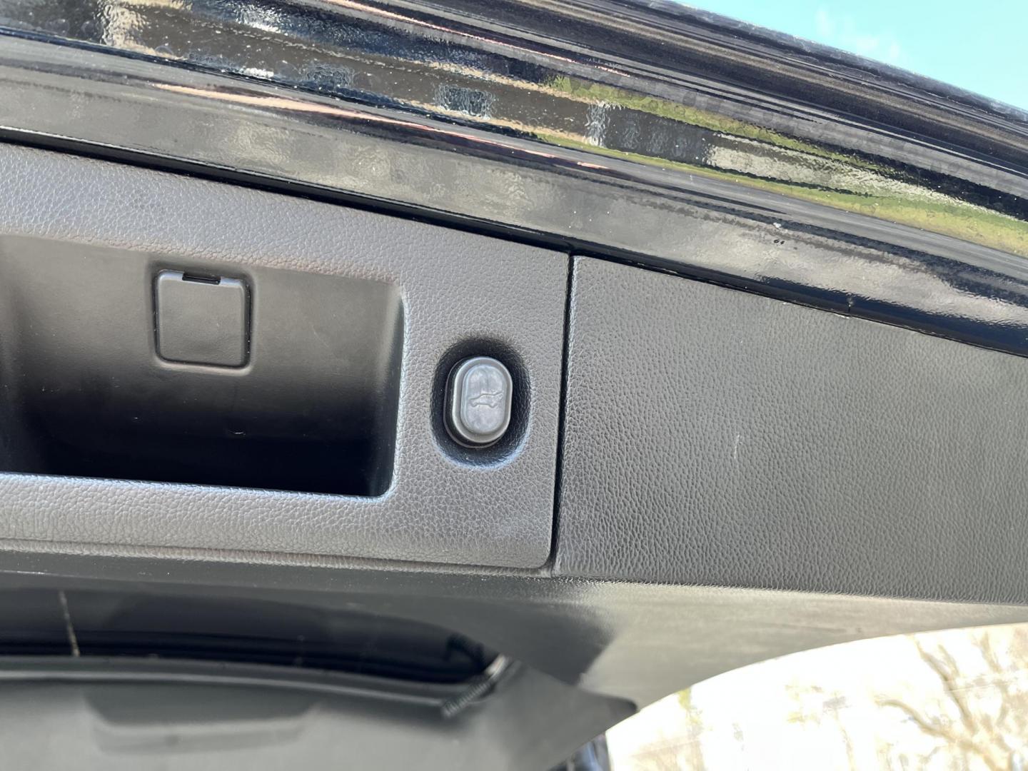 2018 Black /Black Chevrolet Tahoe Premier 4WD (1GNSKCKJ8JR) with an 6.2L V8 OHV 16V engine, Automatic transmission, located at 11115 Chardon Rd. , Chardon, OH, 44024, (440) 214-9705, 41.580246, -81.241943 - 2018 Chevrolet Tahoe Premier 4WD RST Performance Edition – Massive Power, Ultimate Luxury, and Ready to Dominate Every Road! This beast of a 2018 Chevrolet Tahoe Premier 4WD RST Performance Edition is loaded to the max and built for those who demand the best! The ferocious 6.2L EcoTec3 V8 unleash - Photo#16