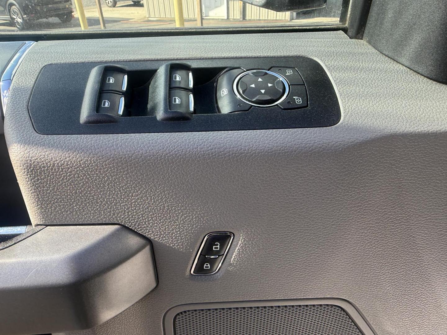 2018 Silver /Black Ford F-150 XLT SuperCrew 5.5-ft. Bed 4WD (1FTEW1EP9JF) with an 2.7L V6 DOHC 24V TWIN TURBO engine, Automatic transmission, located at 547 E. Main St., Orwell, OH, 44076, (440) 437-5893, 41.535435, -80.847855 - 2018 Ford F-150 XLT Crew Cab 4WD – Twin-Turbo Power, Serious Towing, and Loaded with Everyday Comfort! This 2018 Ford F-150 XLT Crew Cab is the perfect workhorse and family truck rolled into one – tough, capable, and packed with the features you need! Powered by the impressive 2.7L Twin-Turbo E - Photo#11