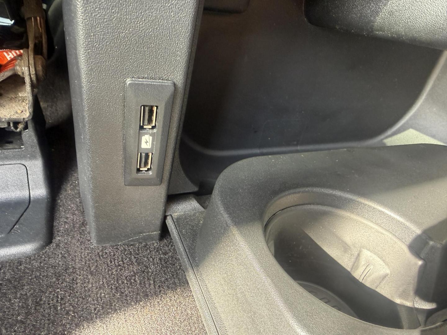 2018 Silver /Black Ford F-150 XLT SuperCrew 5.5-ft. Bed 4WD (1FTEW1EP9JF) with an 2.7L V6 DOHC 24V TWIN TURBO engine, Automatic transmission, located at 547 E. Main St., Orwell, OH, 44076, (440) 437-5893, 41.535435, -80.847855 - 2018 Ford F-150 XLT Crew Cab 4WD – Twin-Turbo Power, Serious Towing, and Loaded with Everyday Comfort! This 2018 Ford F-150 XLT Crew Cab is the perfect workhorse and family truck rolled into one – tough, capable, and packed with the features you need! Powered by the impressive 2.7L Twin-Turbo E - Photo#24