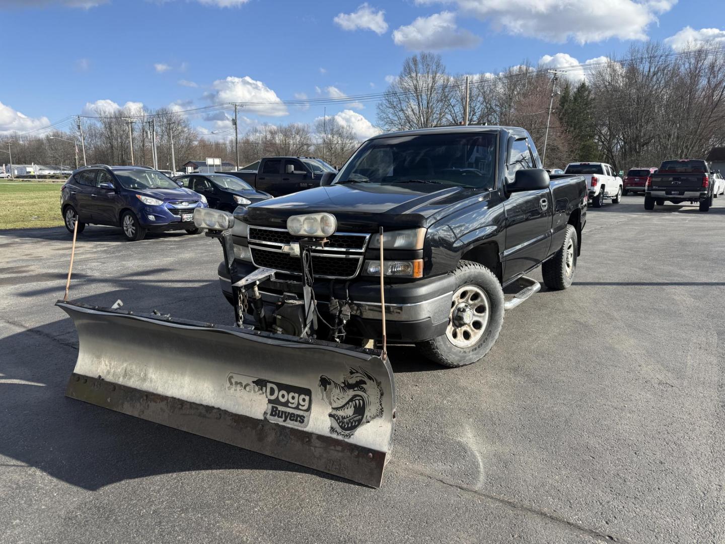 2006 Black /Black Chevrolet Silverado 1500 LS 4WD (3GCEK14V96G) with an 4.8L V8 OHV 16V engine, Automatic transmission, located at 547 E. Main St., Orwell, OH, 44076, (440) 437-5893, 41.535435, -80.847855 - 2006 Chevrolet Silverado 1500 LS Regular Cab 4WD – Tough Work Truck with Plow and Proven Reliability! This no-nonsense 2006 Chevrolet Silverado 1500 LS Regular Cab 4WD is built for hard work and ready to tackle Ohio winters or job-site demands! Powered by the dependable 4.8L Vortec V8 engine pair - Photo#0