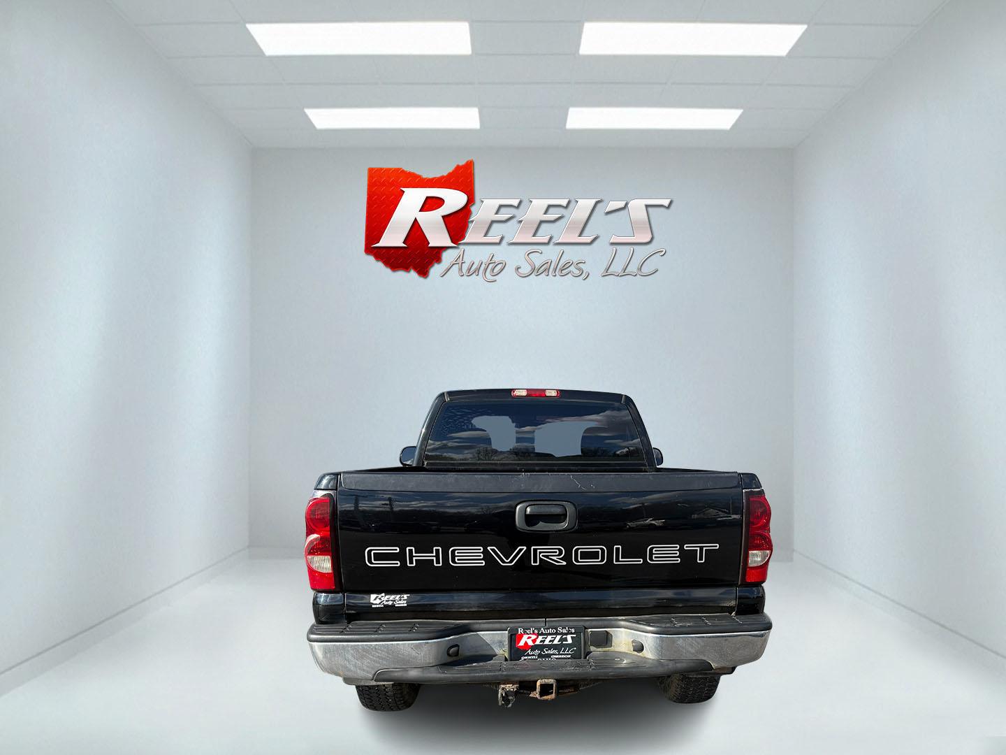 2006 Black /Black Chevrolet Silverado 1500 LS 4WD (3GCEK14V96G) with an 4.8L V8 OHV 16V engine, Automatic transmission, located at 547 E. Main St., Orwell, OH, 44076, (440) 437-5893, 41.535435, -80.847855 - 2006 Chevrolet Silverado 1500 LS Regular Cab 4WD – Tough Work Truck with Plow and Proven Reliability! This no-nonsense 2006 Chevrolet Silverado 1500 LS Regular Cab 4WD is built for hard work and ready to tackle Ohio winters or job-site demands! Powered by the dependable 4.8L Vortec V8 engine pair - Photo#21