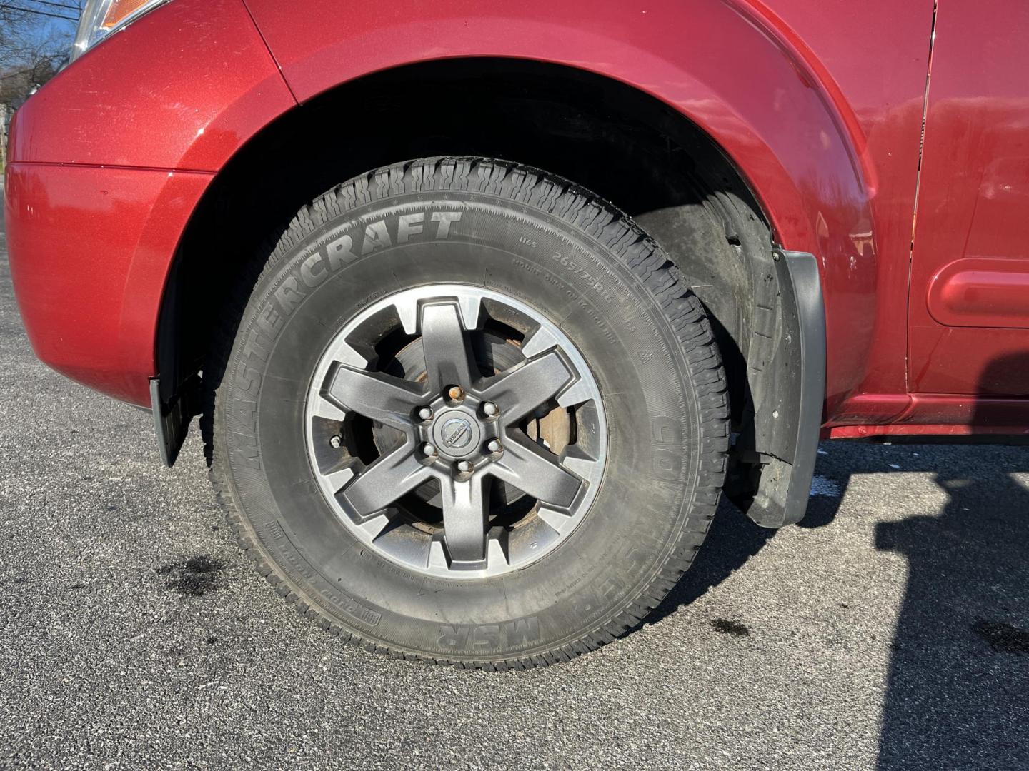 2018 Red /Gray Nissan Frontier Pro-4X Crew Cab 5AT 4WD (1N6AD0EV2JN) with an 4.0L V6 DOHC 24V engine, Automatic transmission, located at 11115 Chardon Rd. , Chardon, OH, 44024, (440) 214-9705, 41.580246, -81.241943 - 2018 Nissan Frontier Pro-4X Crew Cab 4WD – Off-Road Ready Beast with Premium Upgrades and Serious Towing Muscle! This tough 2018 Nissan Frontier Pro-4X Crew Cab 4WD is built for adventure and work alike – the real deal off-roader that still delivers everyday comfort! Powered by the proven 4.0L - Photo#12