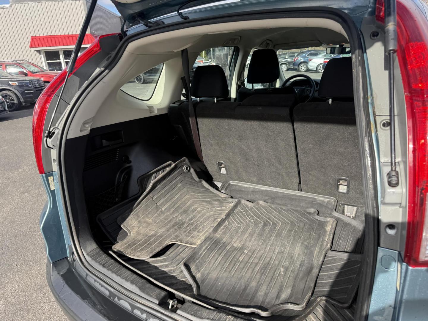 2014 Blue /Gray Honda CR-V LX 4WD 5-Speed AT (2HKRM4H32EH) with an 2.4L I4 DOHC 16V engine, Automatic transmission, located at 547 E. Main St., Orwell, OH, 44076, (440) 437-5893, 41.535435, -80.847855 - 2014 Honda CR-V LX AWD – Dependable All-Weather Crossover with Honda Reliability and Smart Efficiency! This clean 2014 Honda CR-V LX AWD is the ultimate practical SUV that’s built to last, handles Ohio winters with ease, and keeps your wallet happy! Powered by the smooth and efficient 2.4L I4 e - Photo#21