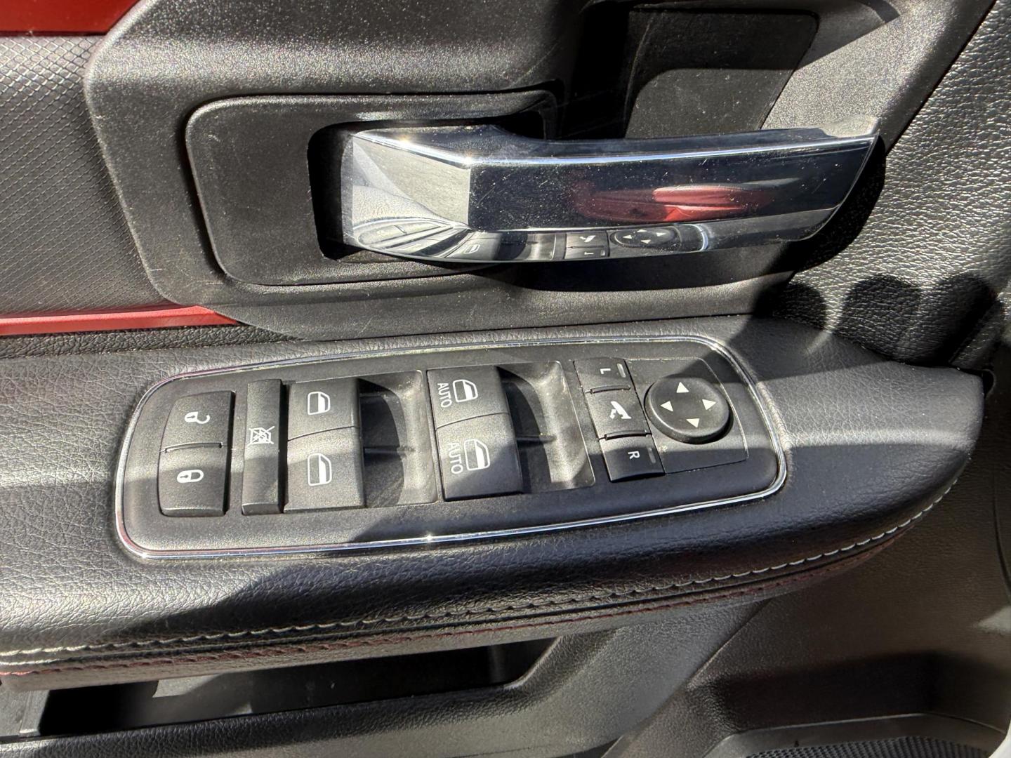 2016 White /Black RAM 1500 Rebel Crew Cab SWB 4WD (1C6RR7YT8GS) with an 5.7L V8 OHV 16V engine, Automatic transmission, located at 11115 Chardon Rd. , Chardon, OH, 44024, (440) 214-9705, 41.580246, -81.241943 - 2016 Ram 1500 Rebel Crew Cab 4WD – Aggressive Off-Road Beast with HEMI Muscle and Loaded Premium Upgrades! This 2016 Ram 1500 Rebel Crew Cab 4WD is the ultimate combination of factory off-road attitude and serious capability upgrades! Powered by the legendary 5.7L HEMI V8 engine paired with a smo - Photo#9