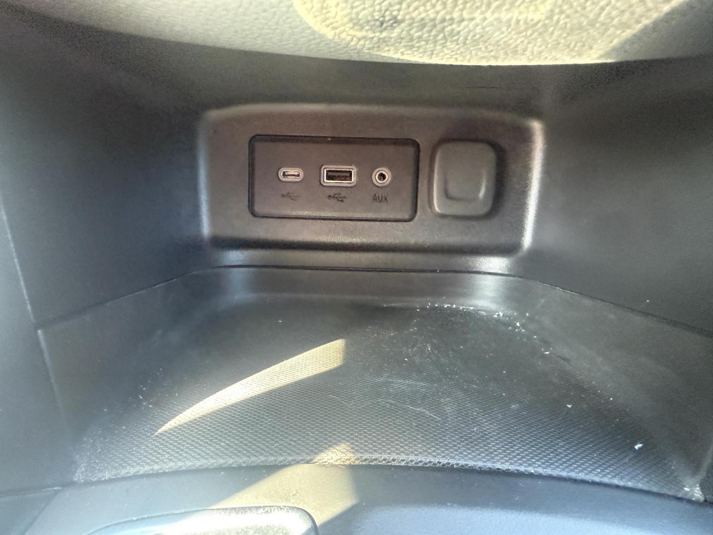 2019 Blue /Black Chevrolet Equinox LT AWD (3GNAXUEVXKS) with an 1.5L I4 DOHC 16V TURBO engine, Automatic transmission, located at 11115 Chardon Rd. , Chardon, OH, 44024, (440) 214-9705, 41.580246, -81.241943 - 2019 Chevrolet Equinox LT AWD – Efficient Turbo Crossover Loaded with Comfort, Safety, and All-Weather Confidence! This sharp 2019 Chevrolet Equinox LT AWD is the perfect everyday SUV that delivers style, efficiency, and smart features without compromise! Powered by a responsive 1.5L Turbocharged - Photo#36