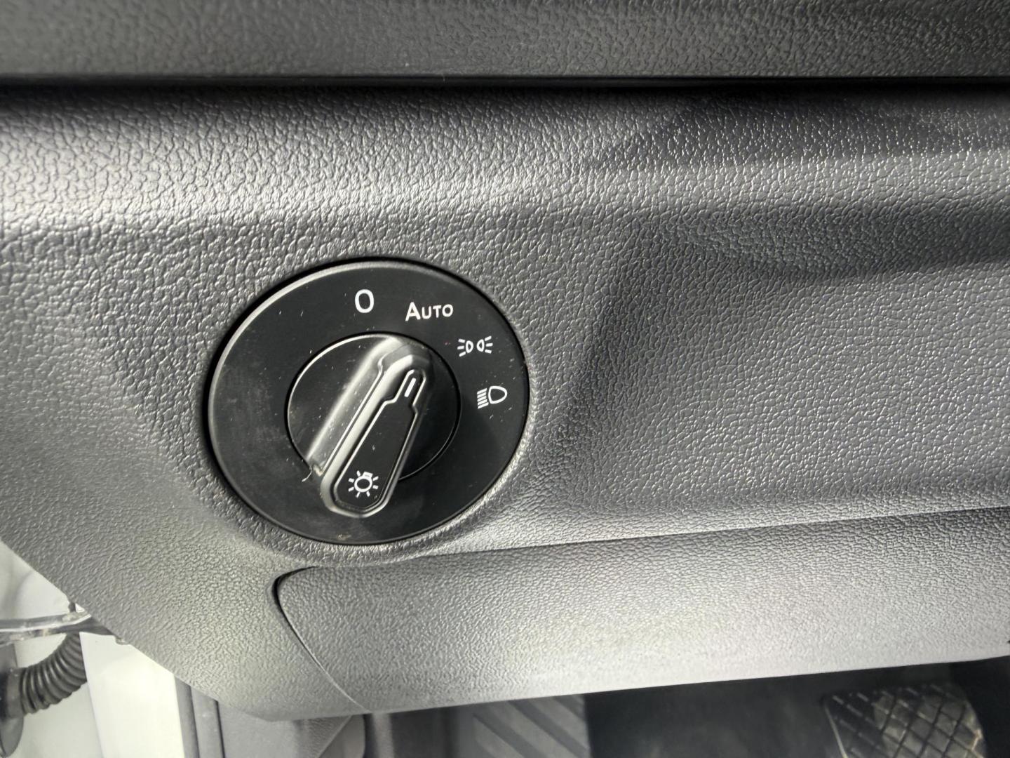 2019 White /Black Volkswagen Jetta 1.4T S 8A (3VWC57BU4KM) with an 1.4L I4 DOHC 20V Turbo engine, Automatic transmission, located at 547 E. Main St., Orwell, OH, 44076, (440) 437-5893, 41.535435, -80.847855 - 2019 Volkswagen Jetta S – Efficient Turbo Sedan with German Precision, Modern Tech, and Incredible Highway MPG! This sharp 2019 Volkswagen Jetta S brings that signature German engineering and attention to detail without the premium price tag! Powered by a responsive 1.4L I4 Turbocharged engine pa - Photo#11