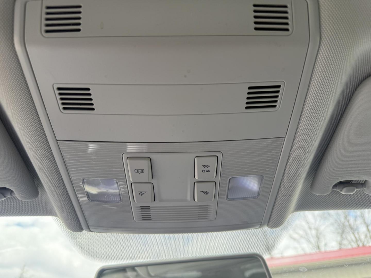 2019 White /Black Volkswagen Jetta 1.4T S 8A (3VWC57BU4KM) with an 1.4L I4 DOHC 20V Turbo engine, Automatic transmission, located at 547 E. Main St., Orwell, OH, 44076, (440) 437-5893, 41.535435, -80.847855 - 2019 Volkswagen Jetta S – Efficient Turbo Sedan with German Precision, Modern Tech, and Incredible Highway MPG! This sharp 2019 Volkswagen Jetta S brings that signature German engineering and attention to detail without the premium price tag! Powered by a responsive 1.4L I4 Turbocharged engine pa - Photo#31