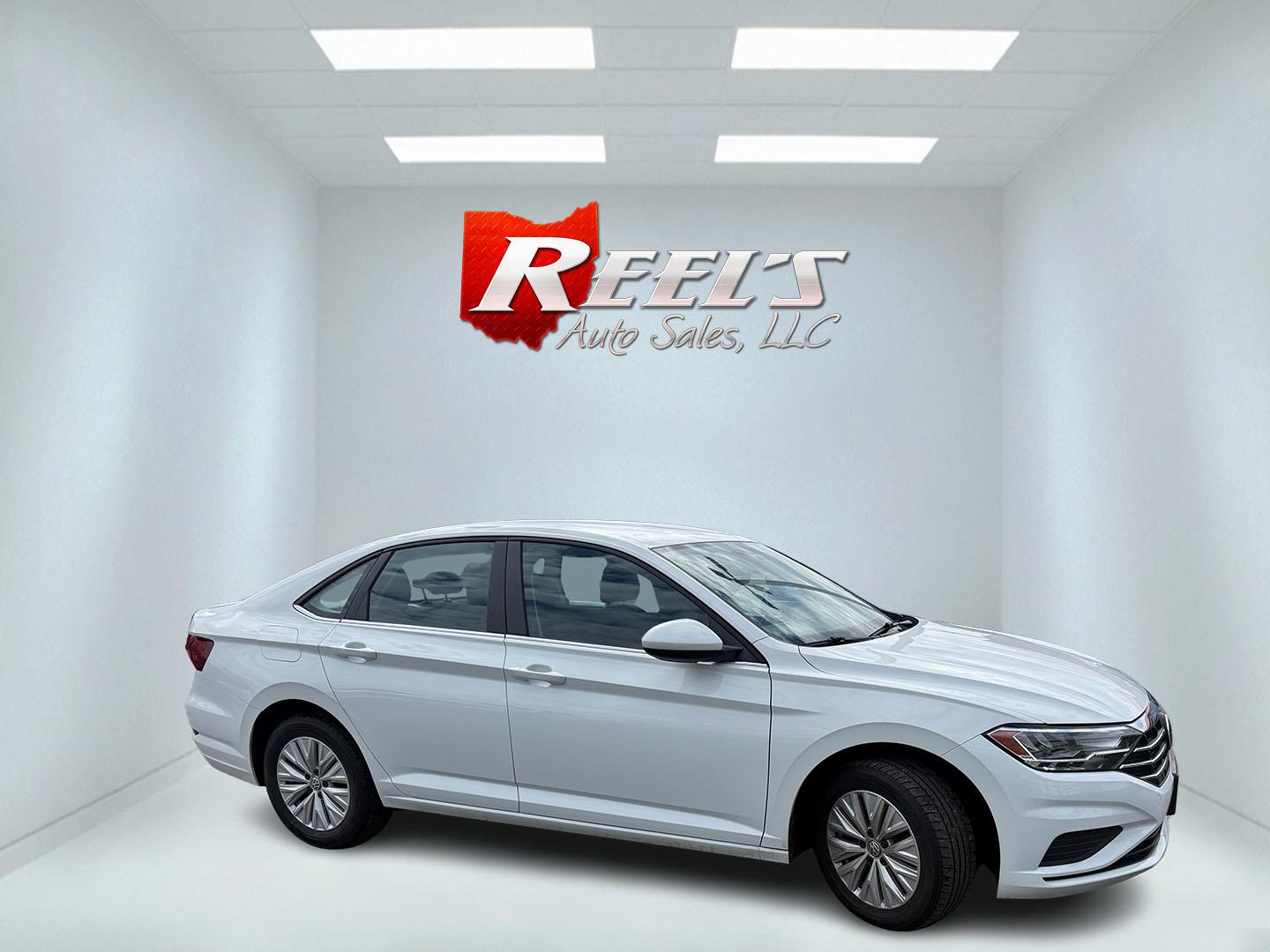 2019 White /Black Volkswagen Jetta 1.4T S 8A (3VWC57BU4KM) with an 1.4L I4 DOHC 20V Turbo engine, Automatic transmission, located at 547 E. Main St., Orwell, OH, 44076, (440) 437-5893, 41.535435, -80.847855 - 2019 Volkswagen Jetta S – Efficient Turbo Sedan with German Precision, Modern Tech, and Incredible Highway MPG! This sharp 2019 Volkswagen Jetta S brings that signature German engineering and attention to detail without the premium price tag! Powered by a responsive 1.4L I4 Turbocharged engine pa - Photo#3