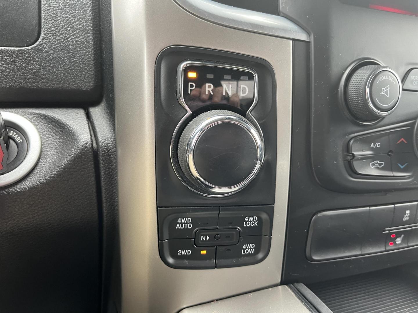 2018 White /Black RAM 1500 Big Horn Crew Cab SWB 4WD (1C6RR7LT4JS) with an 5.7L V8 OHV 16V engine, Automatic transmission, located at 547 E. Main St., Orwell, OH, 44076, (440) 437-5893, 41.535435, -80.847855 - 2018 Ram 1500 Big Horn Crew Cab 4WD – HEMI-Powered Workhorse with Premium Touches and Serious Towing Muscle! This 2018 Ram 1500 Big Horn Crew Cab 4WD is the perfect full-size truck that blends everyday comfort, tough capability, and modern tech! Powered by the legendary 5.7L HEMI V8 engine paired - Photo#22