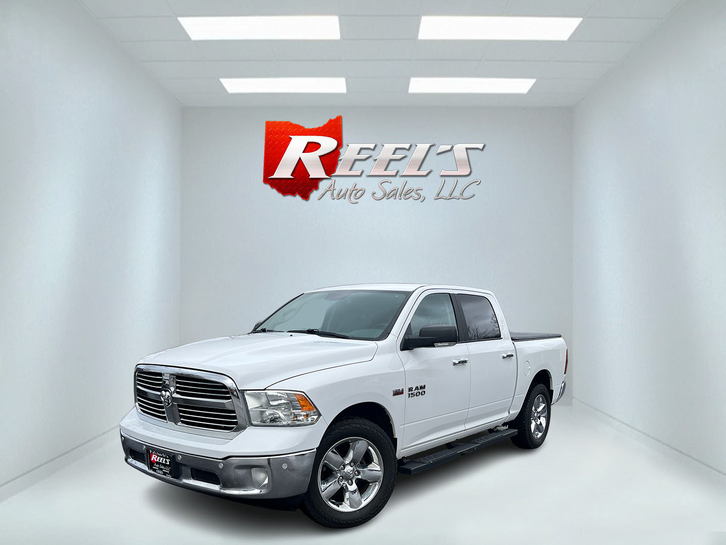photo of 2018 RAM 1500 Big Horn Crew Cab SWB 4WD