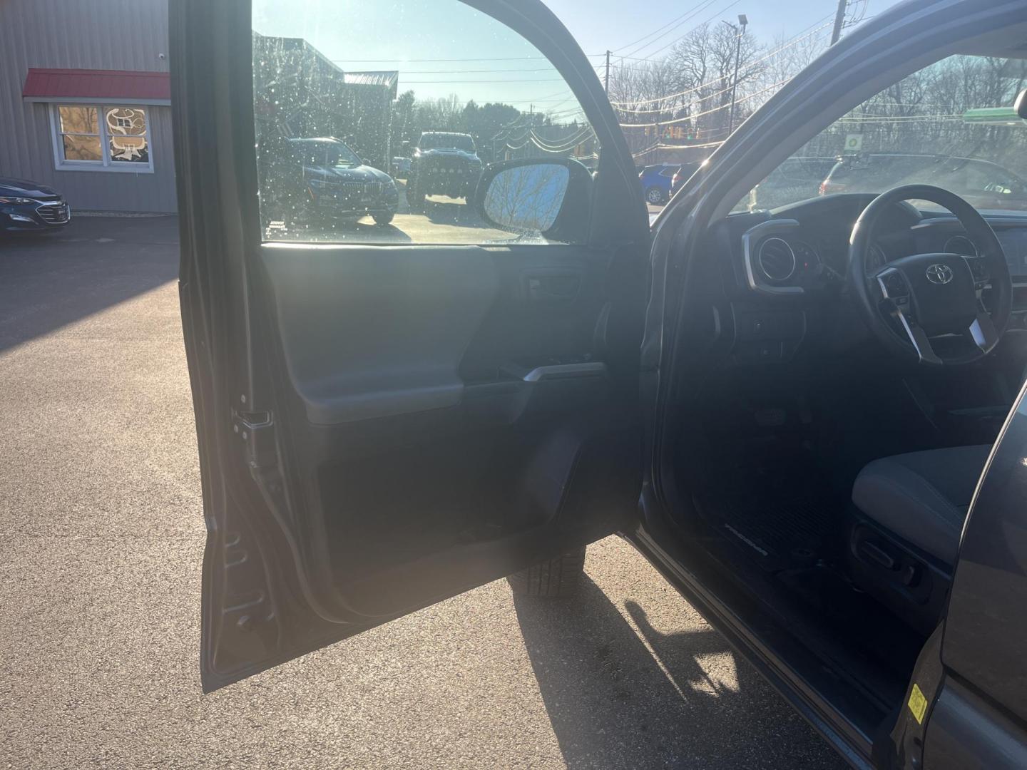 2021 Gray /Black Toyota Tacoma SR5 Access Cab V6 6AT 4WD (3TYSZ5AN8MT) with an 3.5L V6 DOHC 24V engine, Automatic transmission, located at 11115 Chardon Rd. , Chardon, OH, 44024, (440) 214-9705, 41.580246, -81.241943 - 2021 Toyota Tacoma SR5 Access Cab 4WD – Rugged, Reliable, and Loaded with Modern Safety & Tech! This 2021 Toyota Tacoma SR5 Access Cab 4WD is the perfect midsize truck that combines legendary Toyota toughness with modern features and real off-road capability! Powered by the strong 3.5L D-4S V6 en - Photo#15
