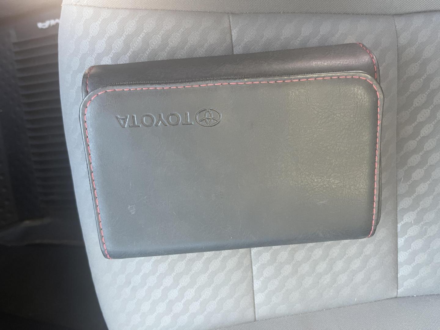 2021 Gray /Black Toyota Tacoma SR5 Access Cab V6 6AT 4WD (3TYSZ5AN8MT) with an 3.5L V6 DOHC 24V engine, Automatic transmission, located at 11115 Chardon Rd. , Chardon, OH, 44024, (440) 214-9705, 41.580246, -81.241943 - 2021 Toyota Tacoma SR5 Access Cab 4WD – Rugged, Reliable, and Loaded with Modern Safety & Tech! This 2021 Toyota Tacoma SR5 Access Cab 4WD is the perfect midsize truck that combines legendary Toyota toughness with modern features and real off-road capability! Powered by the strong 3.5L D-4S V6 en - Photo#31