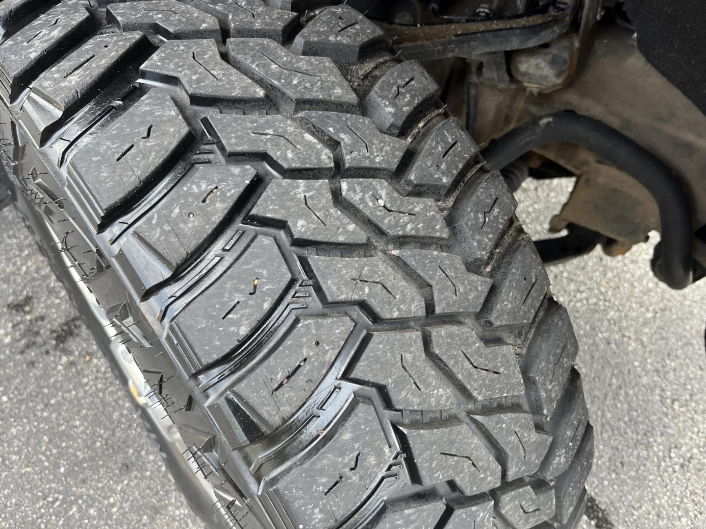 2021 White /Black Chevrolet Silverado 2500HD High Country Crew Cab Short Box 4WD (1GC4YREY0MF) with an 6.6L V8 OHV 16V DIESEL engine, Automatic transmission, located at 547 E. Main St., Orwell, OH, 44076, (440) 437-5893, 41.535435, -80.847855 - 2021 Chevrolet Silverado 2500 High Country Crew Cab 4WD – Loaded Luxury Duramax Beast with Massive Towing Power! This 2021 Chevrolet Silverado 2500 High Country Crew Cab 4WD is the ultimate top-of-the-line heavy-duty truck – premium luxury meets serious capability! Powered by the legendary 6.6L - Photo#3