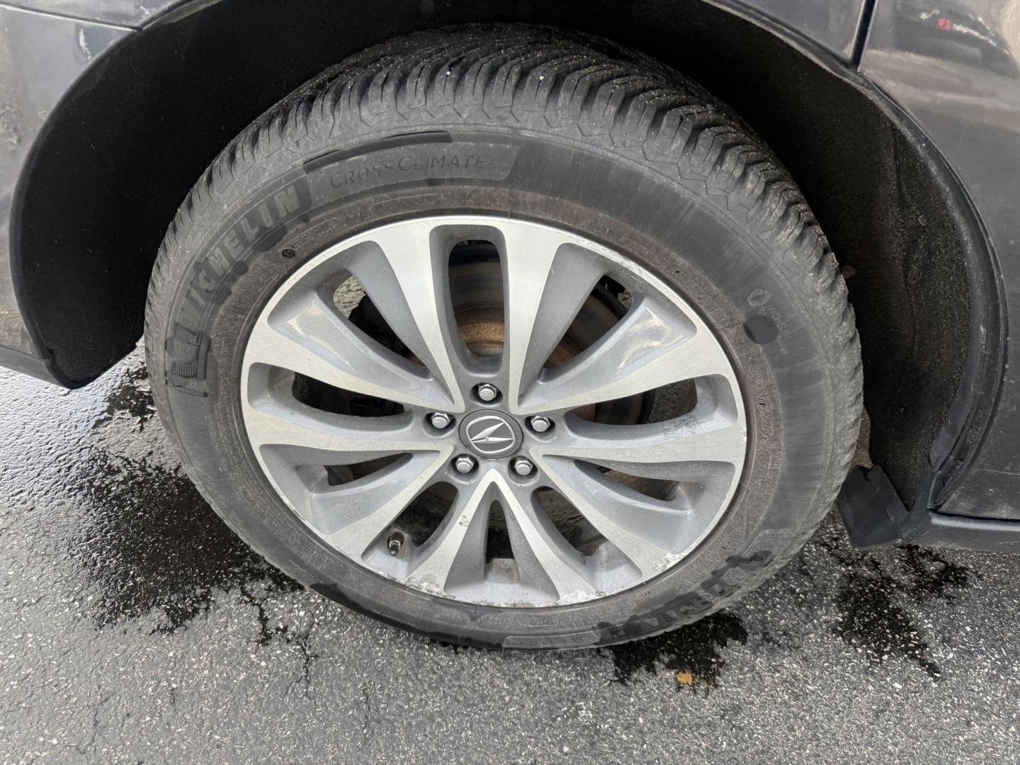 2016 Gray /Black Acura MDX SH-AWD 9-Spd AT w/Tech and Entertainment Package (5FRYD4H66GB) with an 3.5L V6 SOHC 24V engine, Automatic transmission, located at 547 E. Main St., Orwell, OH, 44076, (440) 437-5893, 41.535435, -80.847855 - 2016 Acura MDX SH-AWD with Technology & Rear Entertainment Packages – Luxury 3-Row SUV Loaded with Performance, Comfort, and Family Features! This stunning 2016 Acura MDX SH-AWD is the ultimate upscale family hauler that combines refined power, advanced safety, and premium luxury! Powered by a sm - Photo#7