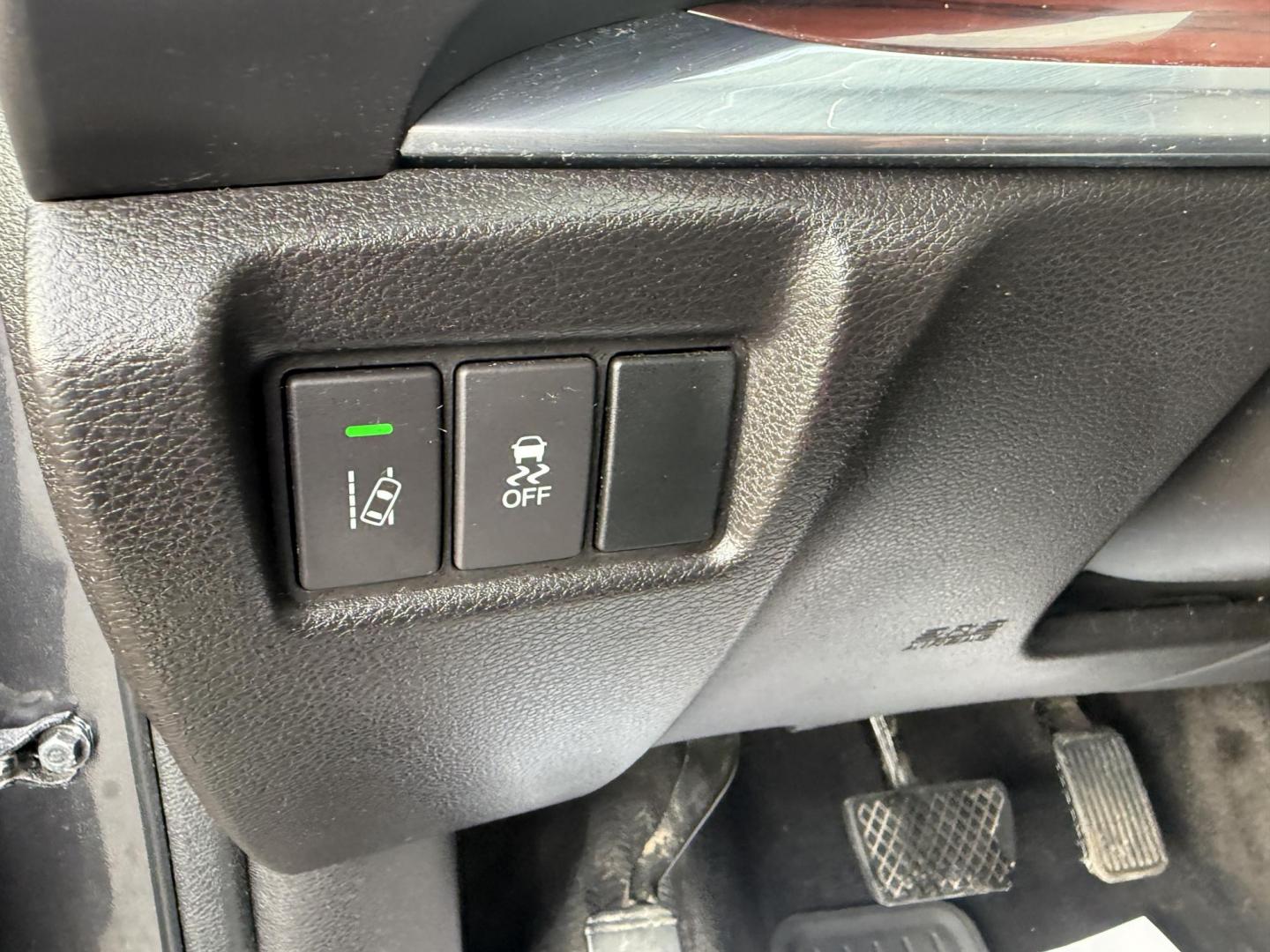 2016 Gray /Black Acura MDX SH-AWD 9-Spd AT w/Tech and Entertainment Package (5FRYD4H66GB) with an 3.5L V6 SOHC 24V engine, Automatic transmission, located at 547 E. Main St., Orwell, OH, 44076, (440) 437-5893, 41.535435, -80.847855 - 2016 Acura MDX SH-AWD with Technology & Rear Entertainment Packages – Luxury 3-Row SUV Loaded with Performance, Comfort, and Family Features! This stunning 2016 Acura MDX SH-AWD is the ultimate upscale family hauler that combines refined power, advanced safety, and premium luxury! Powered by a sm - Photo#22