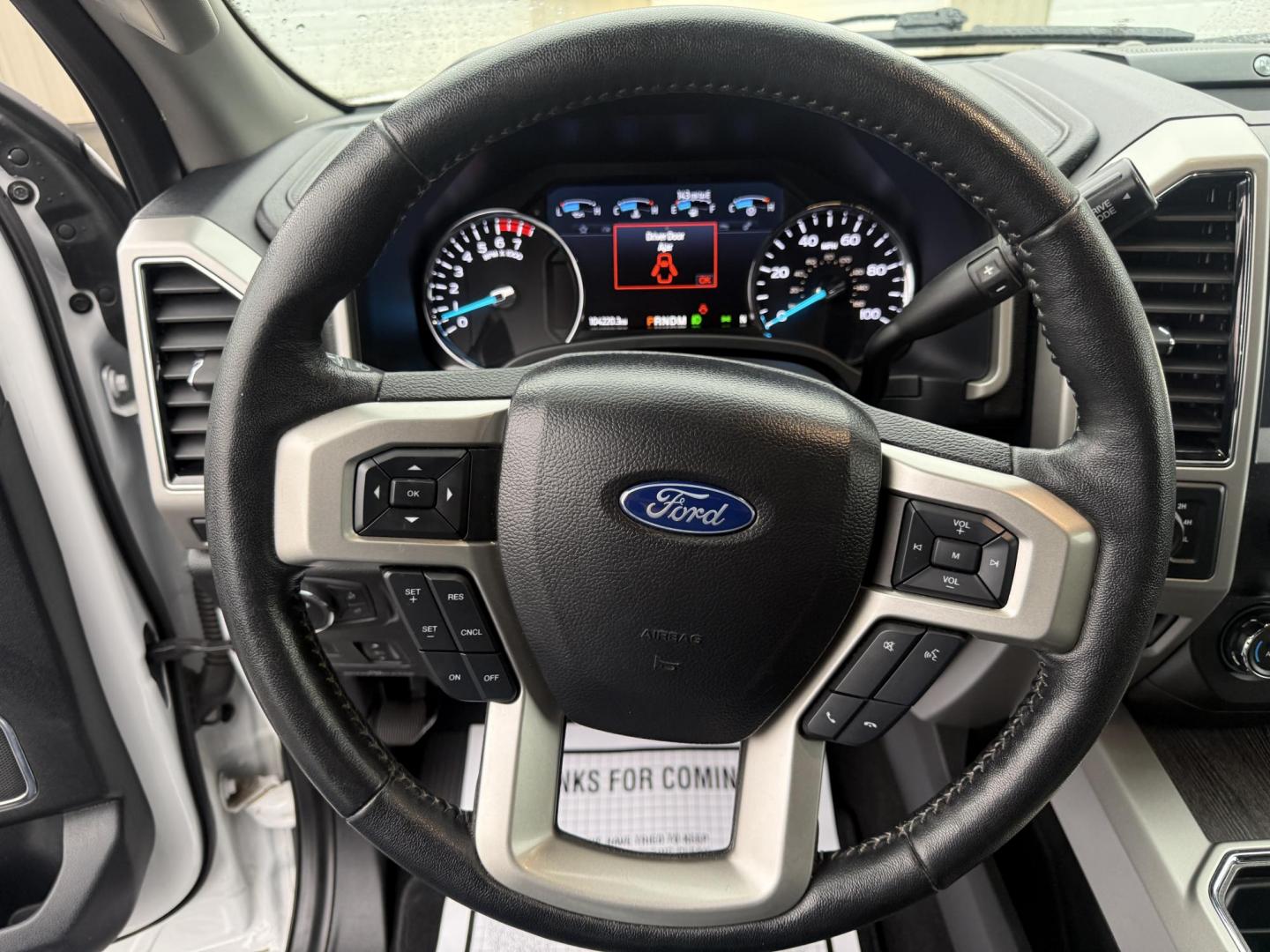 2020 White /Black Ford F-350 SD Lariat Crew Cab 4WD (1FT8W3B68LE) with an 6.2L V8 OHV 16V engine, Automatic transmission, located at 11115 Chardon Rd. , Chardon, OH, 44024, (440) 214-9705, 41.580246, -81.241943 - 2020 Ford F-350 Lariat Crew Cab 4WD – Loaded Heavy-Duty Luxury Truck with Massive Towing & FX4 Off-Road Capability! This 2020 Ford F-350 Lariat Crew Cab 4WD is a top-tier heavy-duty truck that combines premium luxury with serious work capability! Powered by the strong 6.2L V8 engine mated to a sm - Photo#27