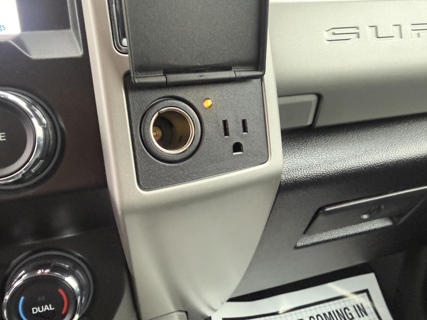 2020 White /Black Ford F-350 SD Lariat Crew Cab 4WD (1FT8W3B68LE) with an 6.2L V8 OHV 16V engine, Automatic transmission, located at 11115 Chardon Rd. , Chardon, OH, 44024, (440) 214-9705, 41.580246, -81.241943 - 2020 Ford F-350 Lariat Crew Cab 4WD – Loaded Heavy-Duty Luxury Truck with Massive Towing & FX4 Off-Road Capability! This 2020 Ford F-350 Lariat Crew Cab 4WD is a top-tier heavy-duty truck that combines premium luxury with serious work capability! Powered by the strong 6.2L V8 engine mated to a sm - Photo#34