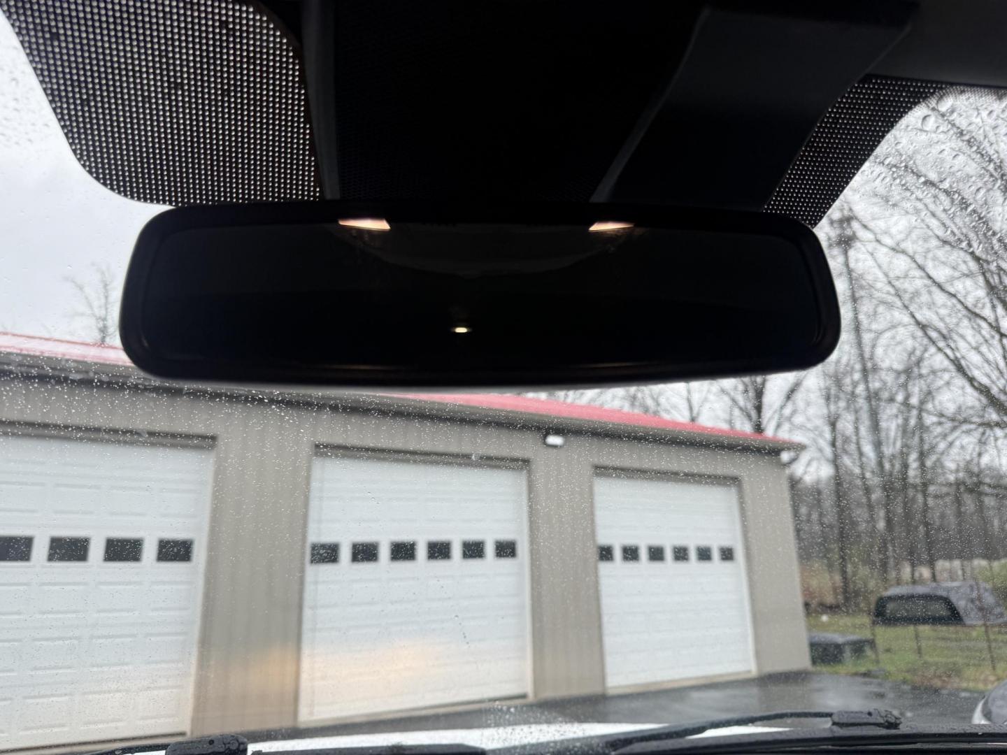 2020 White /Black Ford F-350 SD Lariat Crew Cab 4WD (1FT8W3B68LE) with an 6.2L V8 OHV 16V engine, Automatic transmission, located at 11115 Chardon Rd. , Chardon, OH, 44024, (440) 214-9705, 41.580246, -81.241943 - 2020 Ford F-350 Lariat Crew Cab 4WD – Loaded Heavy-Duty Luxury Truck with Massive Towing & FX4 Off-Road Capability! This 2020 Ford F-350 Lariat Crew Cab 4WD is a top-tier heavy-duty truck that combines premium luxury with serious work capability! Powered by the strong 6.2L V8 engine mated to a sm - Photo#35