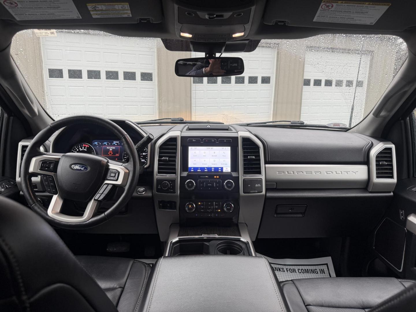 2020 White /Black Ford F-350 SD Lariat Crew Cab 4WD (1FT8W3B68LE) with an 6.2L V8 OHV 16V engine, Automatic transmission, located at 11115 Chardon Rd. , Chardon, OH, 44024, (440) 214-9705, 41.580246, -81.241943 - 2020 Ford F-350 Lariat Crew Cab 4WD – Loaded Heavy-Duty Luxury Truck with Massive Towing & FX4 Off-Road Capability! This 2020 Ford F-350 Lariat Crew Cab 4WD is a top-tier heavy-duty truck that combines premium luxury with serious work capability! Powered by the strong 6.2L V8 engine mated to a sm - Photo#41