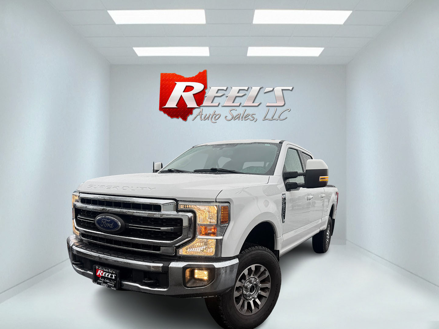 photo of 2020 Ford F-350 SD Lariat Crew Cab 4WD