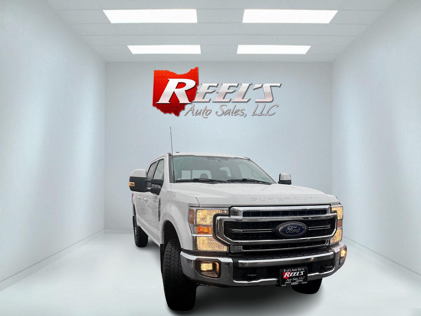 2020 White /Black Ford F-350 SD Lariat Crew Cab 4WD (1FT8W3B68LE) with an 6.2L V8 OHV 16V engine, Automatic transmission, located at 11115 Chardon Rd. , Chardon, OH, 44024, (440) 214-9705, 41.580246, -81.241943 - 2020 Ford F-350 Lariat Crew Cab 4WD – Loaded Heavy-Duty Luxury Truck with Massive Towing & FX4 Off-Road Capability! This 2020 Ford F-350 Lariat Crew Cab 4WD is a top-tier heavy-duty truck that combines premium luxury with serious work capability! Powered by the strong 6.2L V8 engine mated to a sm - Photo#2