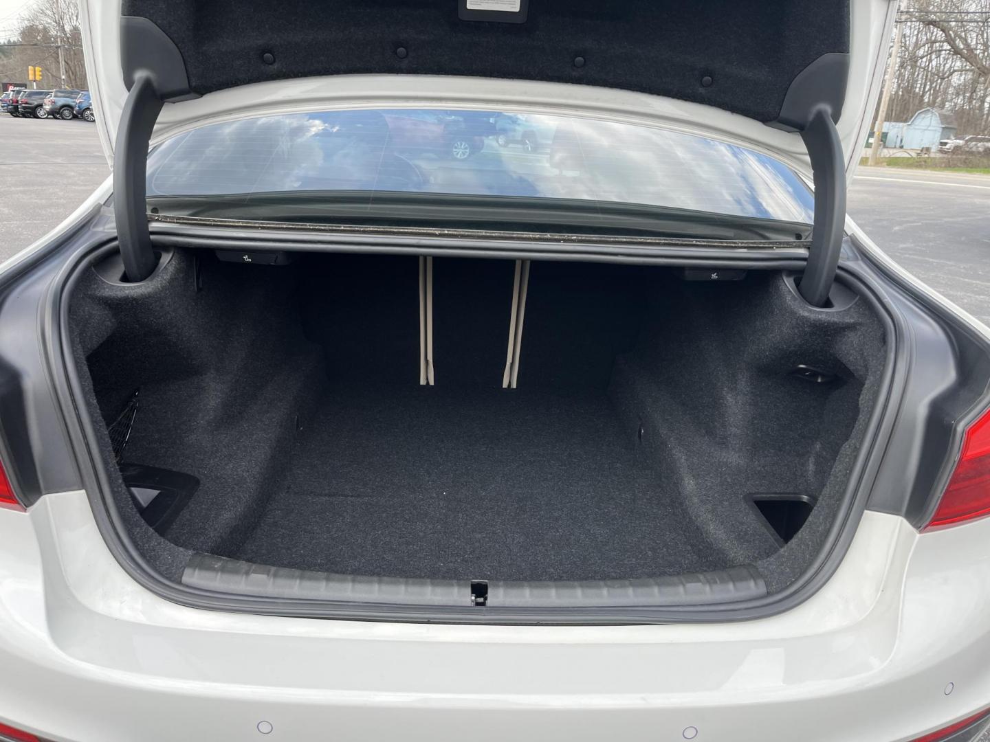 2018 White /Gray BMW 5-Series 540i xDrive (WBAJE7C56JW) with an 3.0L I6 DOHC 24V Turbo engine, Automatic transmission, located at 547 E. Main St., Orwell, OH, 44076, (440) 437-5893, 41.535435, -80.847855 - 2018 BMW 540i xDrive – Sporty Luxury Sedan with Turbo Power and Loaded M Sport Package! This outstanding 2018 BMW 540i xDrive is the perfect blend of thrilling performance, all-weather confidence, and premium luxury! Powered by a silky-smooth 3.0L Turbocharged inline-6 engine paired with an ultra - Photo#14