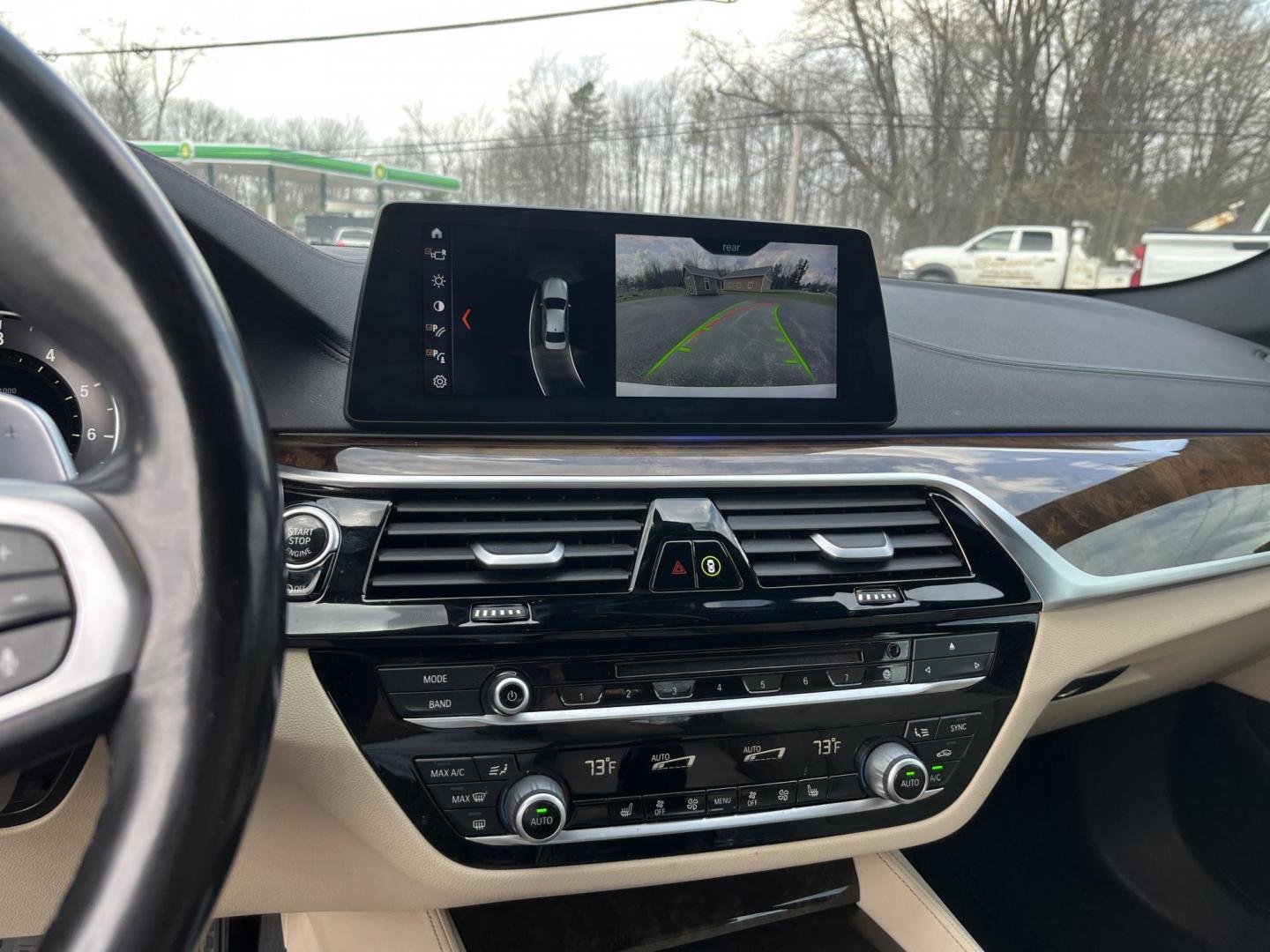 2018 White /Gray BMW 5-Series 540i xDrive (WBAJE7C56JW) with an 3.0L I6 DOHC 24V Turbo engine, Automatic transmission, located at 547 E. Main St., Orwell, OH, 44076, (440) 437-5893, 41.535435, -80.847855 - 2018 BMW 540i xDrive – Sporty Luxury Sedan with Turbo Power and Loaded M Sport Package! This outstanding 2018 BMW 540i xDrive is the perfect blend of thrilling performance, all-weather confidence, and premium luxury! Powered by a silky-smooth 3.0L Turbocharged inline-6 engine paired with an ultra - Photo#24