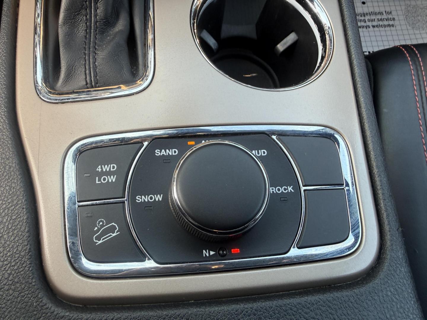 2017 Gray /Black Jeep Grand Cherokee Limited 4WD (1C4RJFBG0HC) with an 3.6L V6 DOHC 24V engine, Automatic transmission, located at 547 E. Main St., Orwell, OH, 44076, (440) 437-5893, 41.535435, -80.847855 - 2017 Jeep Grand Cherokee Limited 4WD 75th Anniversary Edition – Premium, Loaded, and Ready for Any Adventure! This special 2017 Jeep Grand Cherokee Limited 4WD 75th Anniversary Edition is a standout example of Jeep luxury and capability! Powered by the smooth 3.6L Pentastar V6 engine paired with - Photo#33