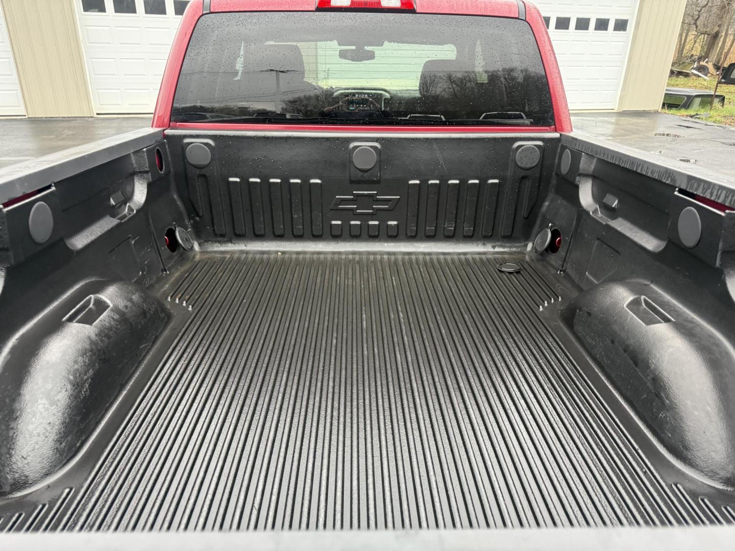 2018 Red /Black Chevrolet Silverado 1500 LT Double Cab 4WD (1GCVKREC9JZ) with an 5.3L V8 OHV 16V engine, Automatic transmission, located at 547 E. Main St., Orwell, OH, 44076, (440) 437-5893, 41.535435, -80.847855 - 2018 Chevrolet Silverado 1500 LT Double Cab 4WD – Strong V8 Power, Leather Comfort, and Serious Towing Capability! This 2018 Chevrolet Silverado 1500 LT Double Cab 4WD is a well-equipped midsize truck that’s ready for work, towing, or weekend adventures! Powered by the reliable 5.3L EcoTec3 V8 - Photo#10