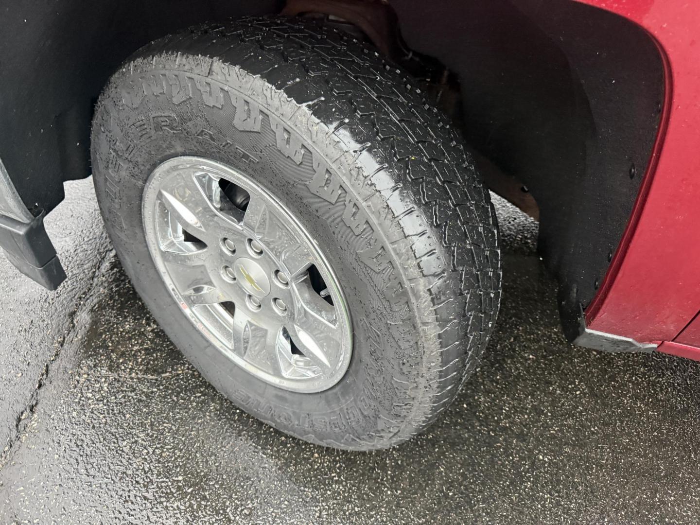 2018 Red /Black Chevrolet Silverado 1500 LT Double Cab 4WD (1GCVKREC9JZ) with an 5.3L V8 OHV 16V engine, Automatic transmission, located at 547 E. Main St., Orwell, OH, 44076, (440) 437-5893, 41.535435, -80.847855 - 2018 Chevrolet Silverado 1500 LT Double Cab 4WD – Strong V8 Power, Leather Comfort, and Serious Towing Capability! This 2018 Chevrolet Silverado 1500 LT Double Cab 4WD is a well-equipped midsize truck that’s ready for work, towing, or weekend adventures! Powered by the reliable 5.3L EcoTec3 V8 - Photo#15