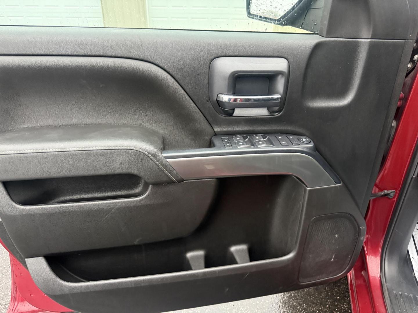 2018 Red /Black Chevrolet Silverado 1500 LT Double Cab 4WD (1GCVKREC9JZ) with an 5.3L V8 OHV 16V engine, Automatic transmission, located at 547 E. Main St., Orwell, OH, 44076, (440) 437-5893, 41.535435, -80.847855 - 2018 Chevrolet Silverado 1500 LT Double Cab 4WD – Strong V8 Power, Leather Comfort, and Serious Towing Capability! This 2018 Chevrolet Silverado 1500 LT Double Cab 4WD is a well-equipped midsize truck that’s ready for work, towing, or weekend adventures! Powered by the reliable 5.3L EcoTec3 V8 - Photo#18