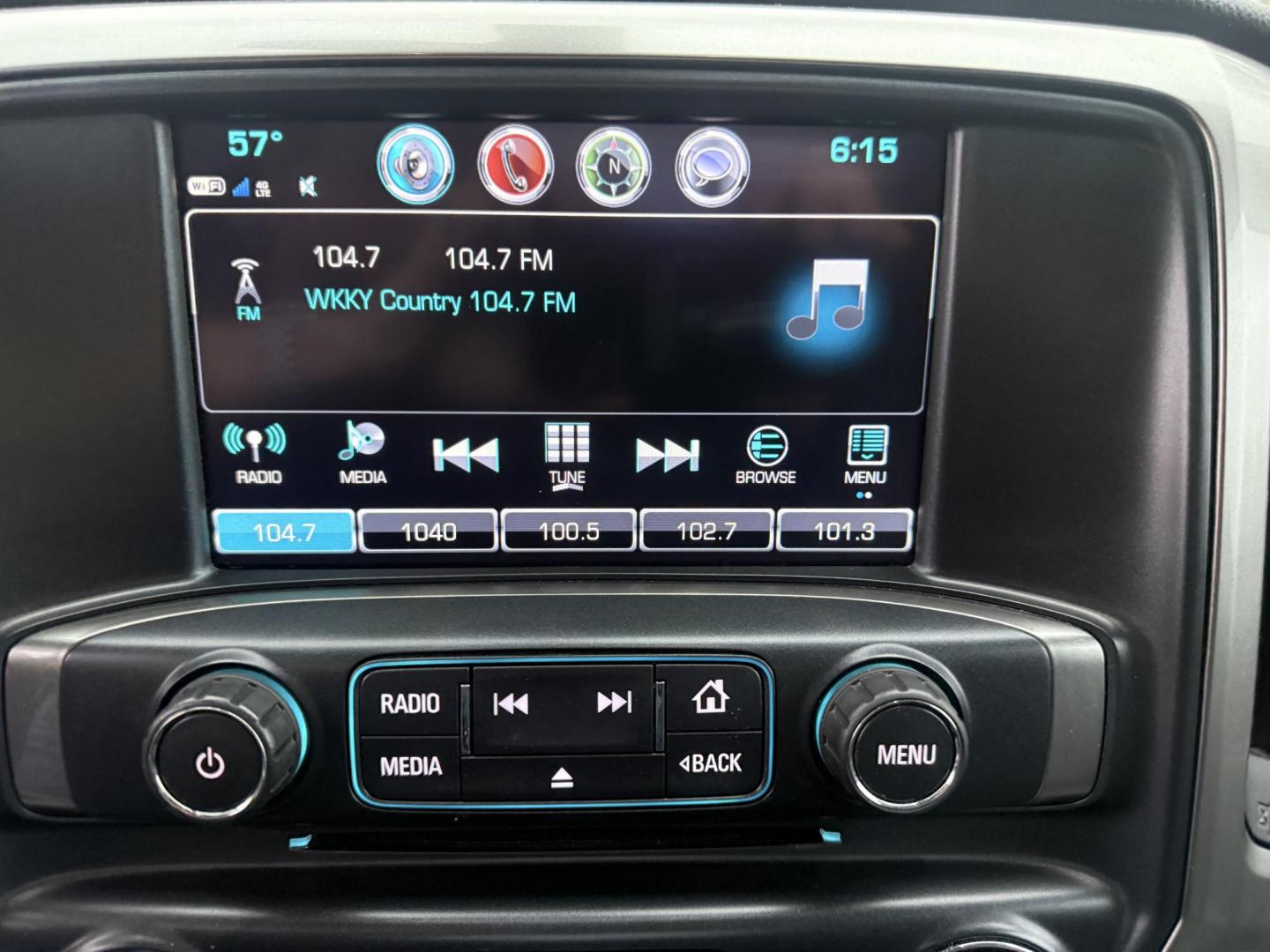 2018 Red /Black Chevrolet Silverado 1500 LT Double Cab 4WD (1GCVKREC9JZ) with an 5.3L V8 OHV 16V engine, Automatic transmission, located at 547 E. Main St., Orwell, OH, 44076, (440) 437-5893, 41.535435, -80.847855 - 2018 Chevrolet Silverado 1500 LT Double Cab 4WD – Strong V8 Power, Leather Comfort, and Serious Towing Capability! This 2018 Chevrolet Silverado 1500 LT Double Cab 4WD is a well-equipped midsize truck that’s ready for work, towing, or weekend adventures! Powered by the reliable 5.3L EcoTec3 V8 - Photo#25