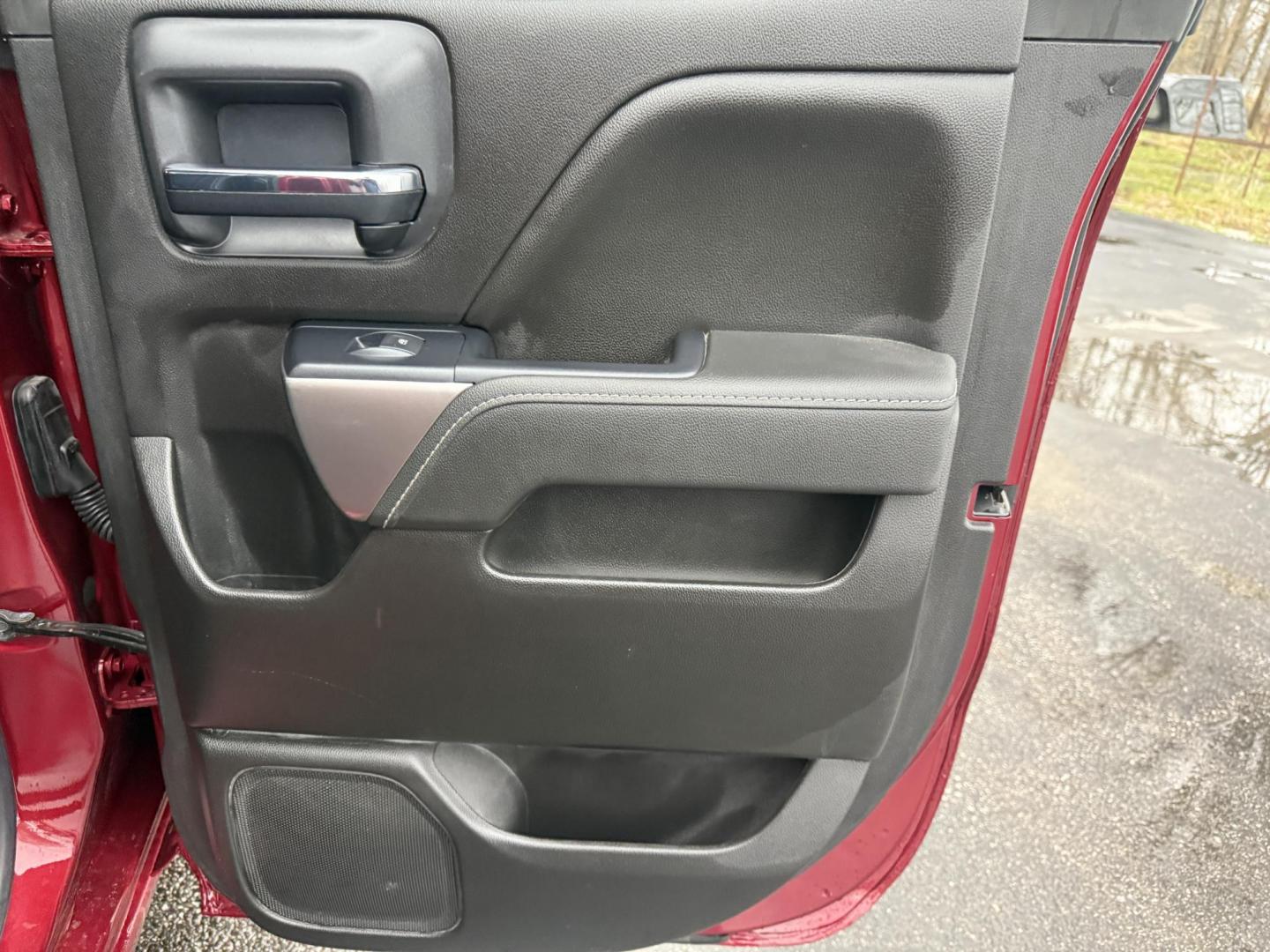 2018 Red /Black Chevrolet Silverado 1500 LT Double Cab 4WD (1GCVKREC9JZ) with an 5.3L V8 OHV 16V engine, Automatic transmission, located at 547 E. Main St., Orwell, OH, 44076, (440) 437-5893, 41.535435, -80.847855 - 2018 Chevrolet Silverado 1500 LT Double Cab 4WD – Strong V8 Power, Leather Comfort, and Serious Towing Capability! This 2018 Chevrolet Silverado 1500 LT Double Cab 4WD is a well-equipped midsize truck that’s ready for work, towing, or weekend adventures! Powered by the reliable 5.3L EcoTec3 V8 - Photo#34