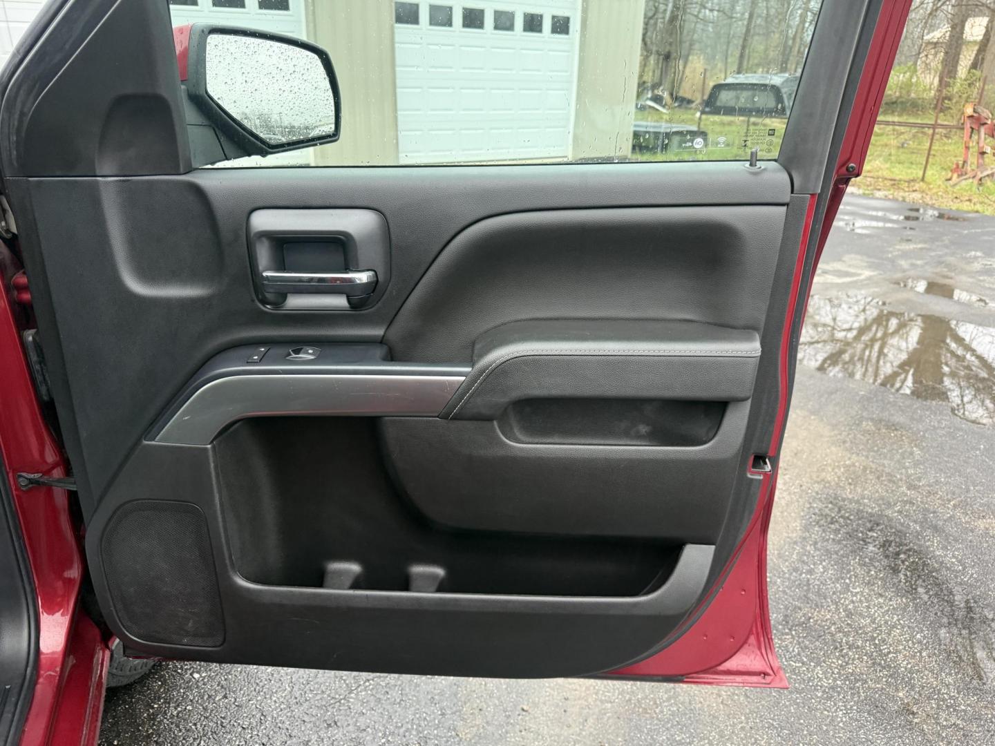 2018 Red /Black Chevrolet Silverado 1500 LT Double Cab 4WD (1GCVKREC9JZ) with an 5.3L V8 OHV 16V engine, Automatic transmission, located at 547 E. Main St., Orwell, OH, 44076, (440) 437-5893, 41.535435, -80.847855 - 2018 Chevrolet Silverado 1500 LT Double Cab 4WD – Strong V8 Power, Leather Comfort, and Serious Towing Capability! This 2018 Chevrolet Silverado 1500 LT Double Cab 4WD is a well-equipped midsize truck that’s ready for work, towing, or weekend adventures! Powered by the reliable 5.3L EcoTec3 V8 - Photo#39