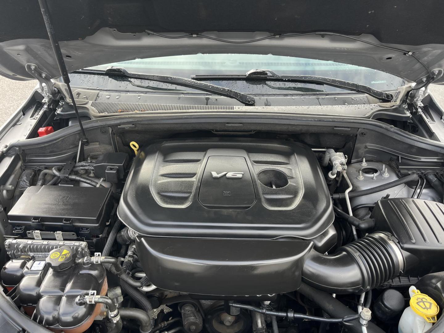 2018 Silver /Black Jeep Grand Cherokee Laredo 4WD (1C4RJFAG9JC) with an 3.6L V6 DOHC 24V engine, Automatic transmission, located at 11115 Chardon Rd. , Chardon, OH, 44024, (440) 214-9705, 41.580246, -81.241943 - 2018 Jeep Grand Cherokee Laredo E 4WD – Clean, Capable, and Well-Equipped! This 2018 Jeep Grand Cherokee Laredo E 4WD is a sharp, versatile midsize SUV that offers great value with solid capability and modern features. Powered by the smooth 3.6L Pentastar V6 engine paired with an 8-speed automati - Photo#13