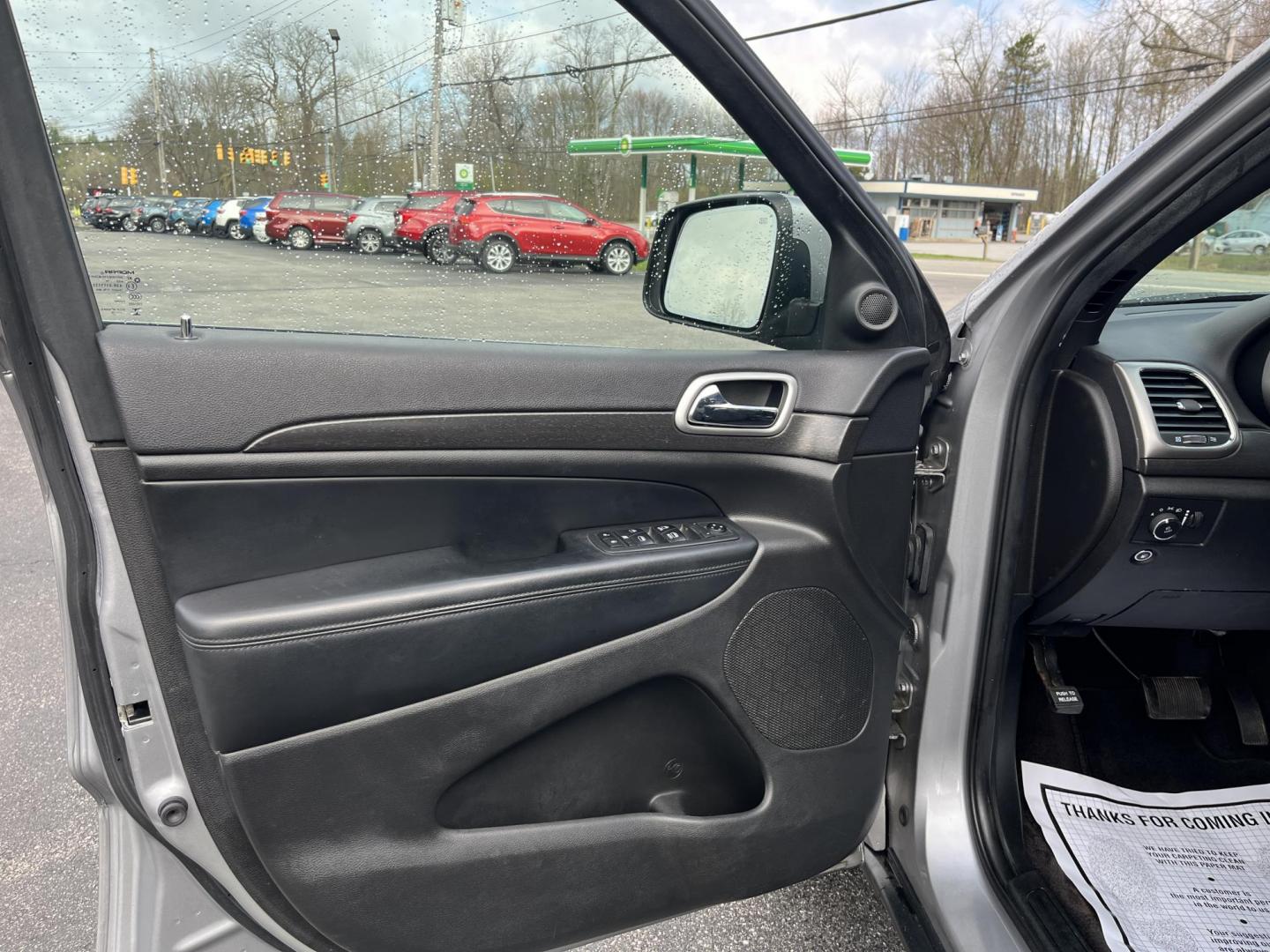 2018 Silver /Black Jeep Grand Cherokee Laredo 4WD (1C4RJFAG9JC) with an 3.6L V6 DOHC 24V engine, Automatic transmission, located at 11115 Chardon Rd. , Chardon, OH, 44024, (440) 214-9705, 41.580246, -81.241943 - 2018 Jeep Grand Cherokee Laredo E 4WD – Clean, Capable, and Well-Equipped! This 2018 Jeep Grand Cherokee Laredo E 4WD is a sharp, versatile midsize SUV that offers great value with solid capability and modern features. Powered by the smooth 3.6L Pentastar V6 engine paired with an 8-speed automati - Photo#15