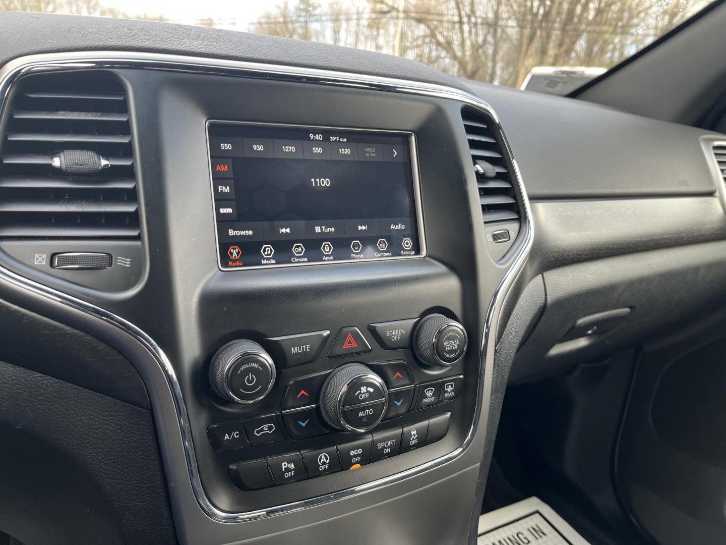 2018 Silver /Black Jeep Grand Cherokee Laredo 4WD (1C4RJFAG9JC) with an 3.6L V6 DOHC 24V engine, Automatic transmission, located at 11115 Chardon Rd. , Chardon, OH, 44024, (440) 214-9705, 41.580246, -81.241943 - 2018 Jeep Grand Cherokee Laredo E 4WD – Clean, Capable, and Well-Equipped! This 2018 Jeep Grand Cherokee Laredo E 4WD is a sharp, versatile midsize SUV that offers great value with solid capability and modern features. Powered by the smooth 3.6L Pentastar V6 engine paired with an 8-speed automati - Photo#23