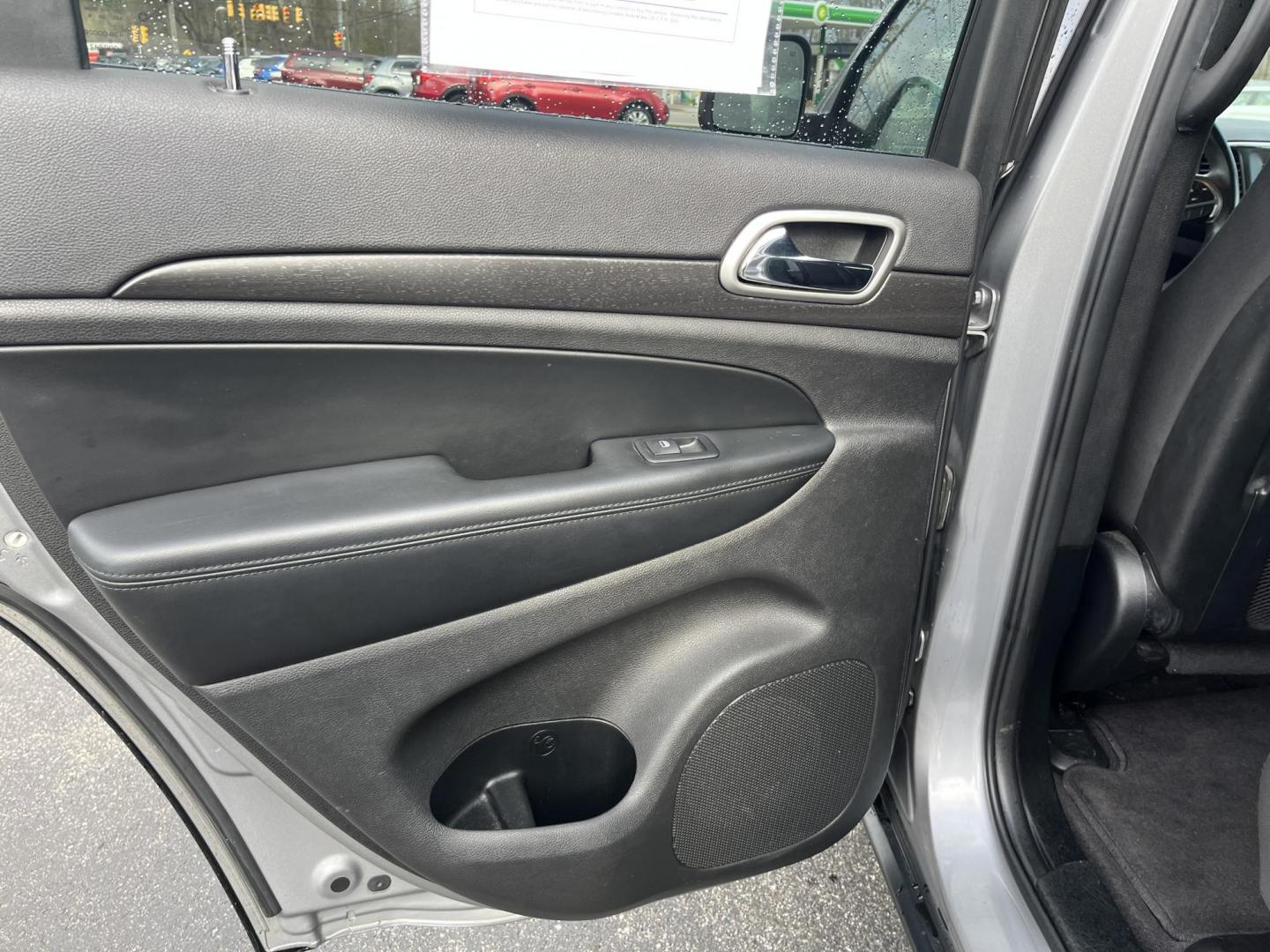 2018 Silver /Black Jeep Grand Cherokee Laredo 4WD (1C4RJFAG9JC) with an 3.6L V6 DOHC 24V engine, Automatic transmission, located at 11115 Chardon Rd. , Chardon, OH, 44024, (440) 214-9705, 41.580246, -81.241943 - 2018 Jeep Grand Cherokee Laredo E 4WD – Clean, Capable, and Well-Equipped! This 2018 Jeep Grand Cherokee Laredo E 4WD is a sharp, versatile midsize SUV that offers great value with solid capability and modern features. Powered by the smooth 3.6L Pentastar V6 engine paired with an 8-speed automati - Photo#29