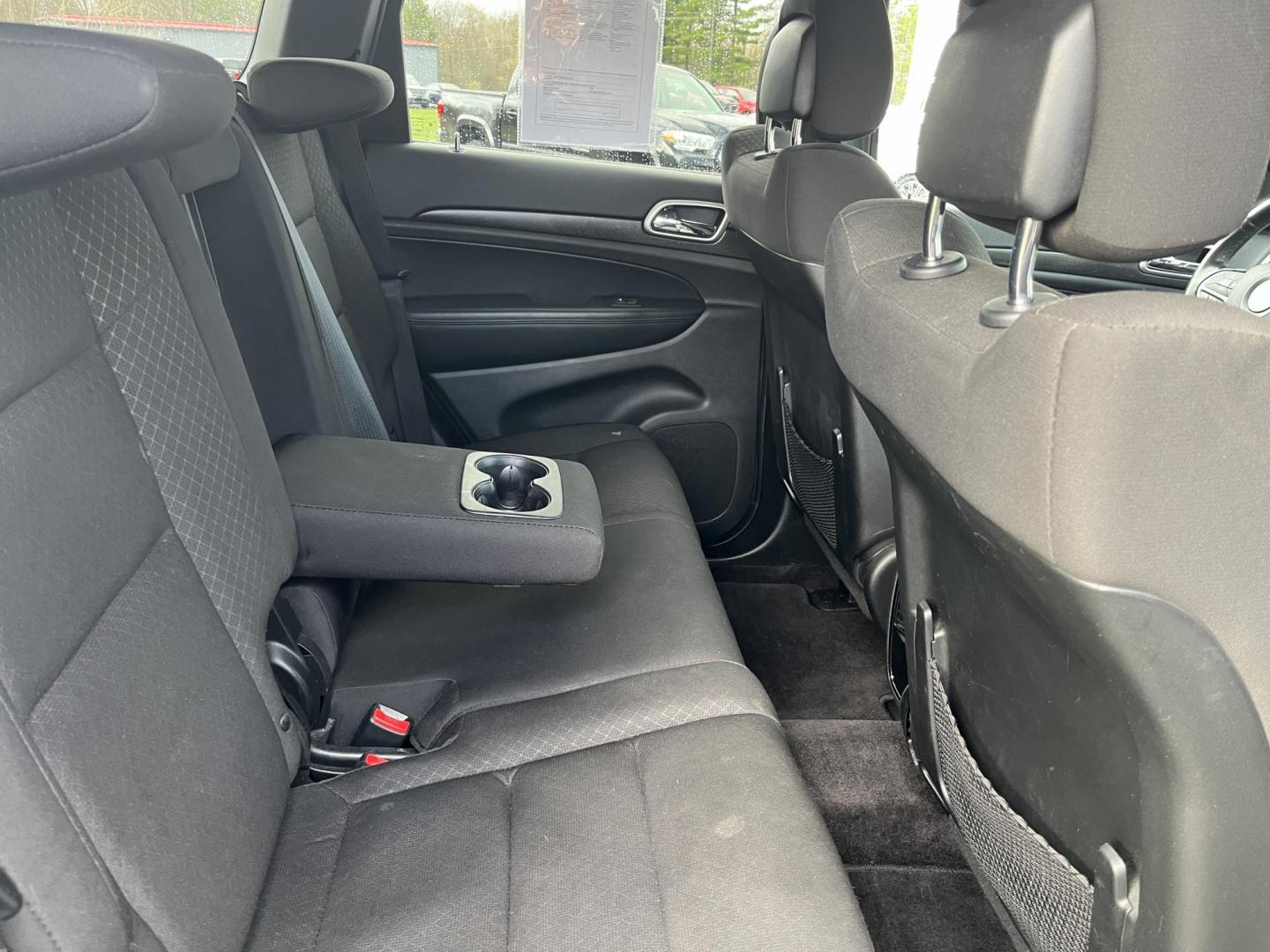 2018 Silver /Black Jeep Grand Cherokee Laredo 4WD (1C4RJFAG9JC) with an 3.6L V6 DOHC 24V engine, Automatic transmission, located at 11115 Chardon Rd. , Chardon, OH, 44024, (440) 214-9705, 41.580246, -81.241943 - 2018 Jeep Grand Cherokee Laredo E 4WD – Clean, Capable, and Well-Equipped! This 2018 Jeep Grand Cherokee Laredo E 4WD is a sharp, versatile midsize SUV that offers great value with solid capability and modern features. Powered by the smooth 3.6L Pentastar V6 engine paired with an 8-speed automati - Photo#33