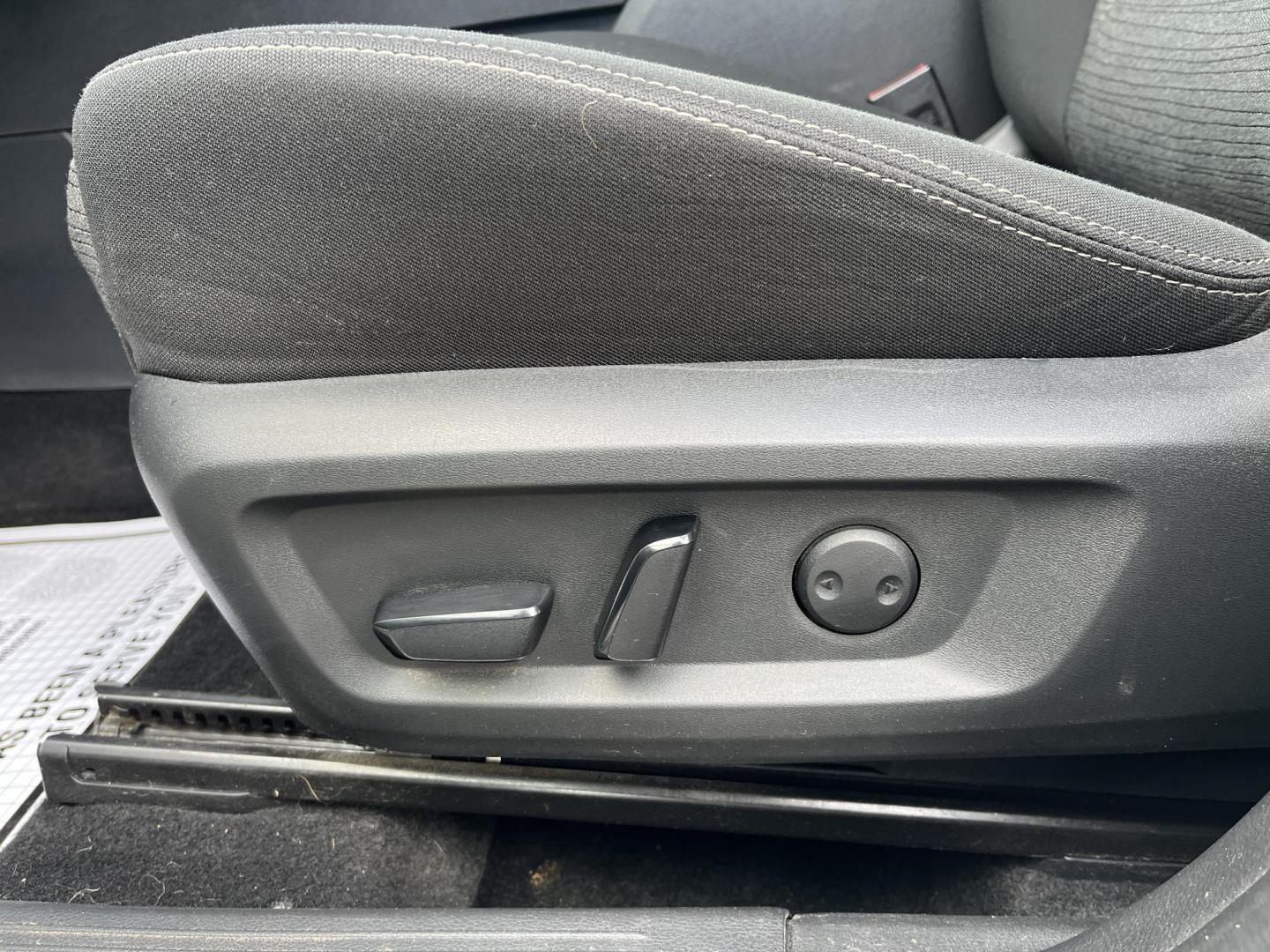 2021 Silver /Black Nissan Rogue SV AWD (5N1AT3BB7MC) with an 2.5L I4 DOHC 16V engine, Automatic transmission, located at 11115 Chardon Rd. , Chardon, OH, 44024, (440) 214-9705, 41.580246, -81.241943 - 2021 Nissan Rogue SV AWD – Efficient, Comfortable, and Loaded with Modern Safety Tech! This clean 2021 Nissan Rogue SV AWD is the perfect family crossover that’s easy to drive, great on gas, and packed with helpful features! Powered by a reliable 2.5L I4 engine paired with a smooth CVT transmis - Photo#19