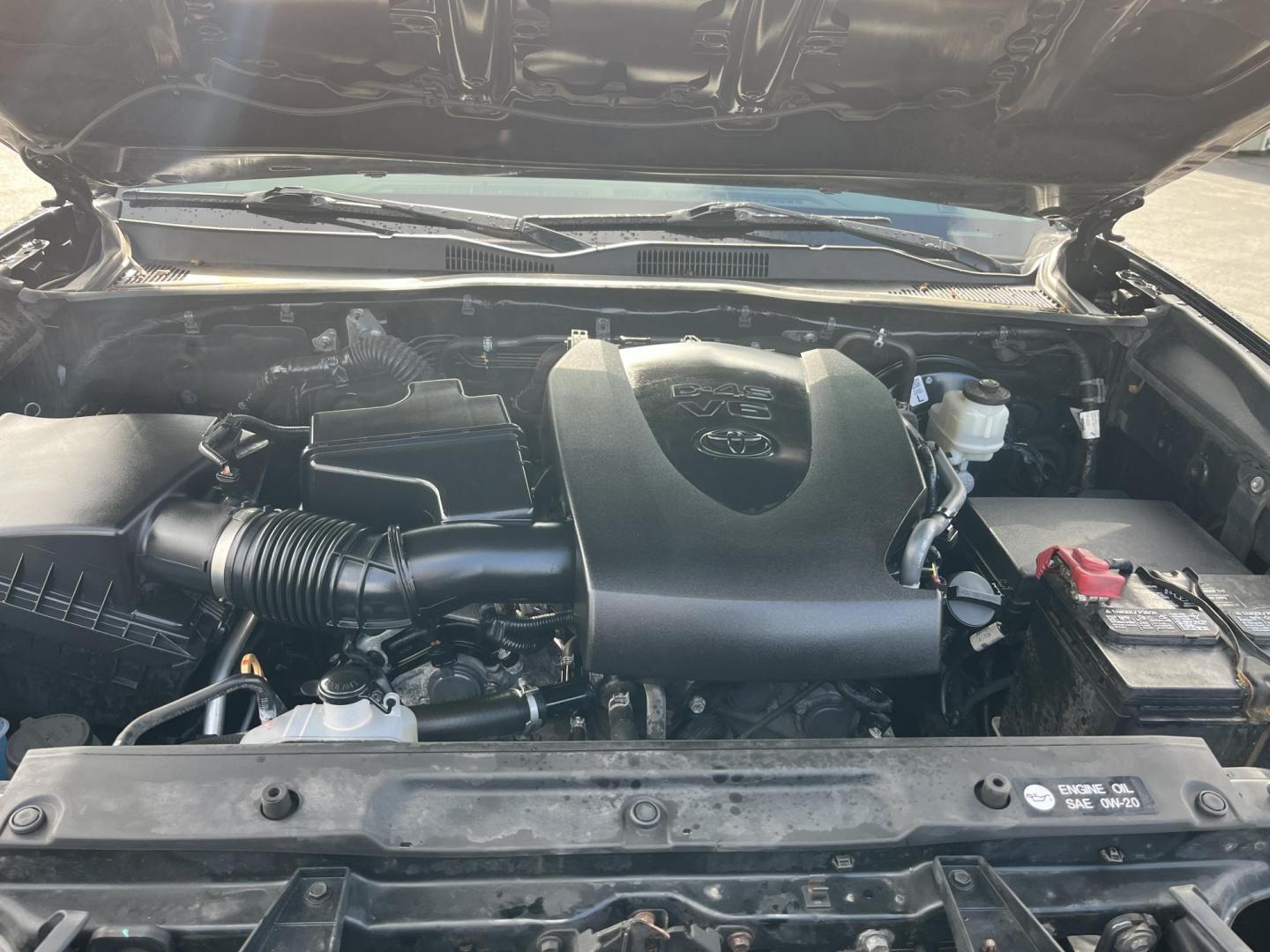 2019 Black /Black Toyota Tacoma SR5 Double Cab Short Bed V6 6AT 4WD (3TMCZ5AN5KM) with an 3.6L V6 DOHC 24V engine, Automatic transmission, located at 11115 Chardon Rd. , Chardon, OH, 44024, (440) 214-9705, 41.580246, -81.241943 - 2019 Toyota Tacoma SR5 Crew Cab 4WD – Rugged, Reliable, and Loaded with Toyota Safety Sense! This 2019 Toyota Tacoma SR5 Crew Cab 4WD is a clean, capable midsize truck that’s built to last and ready for work or weekend adventures! Powered by the strong 3.5L D-4S V6 engine paired with a smooth 6 - Photo#13