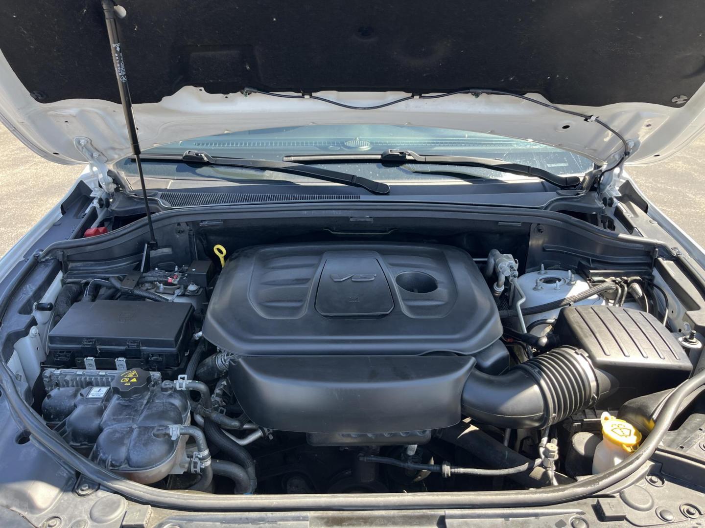 2019 White /Black Jeep Grand Cherokee Limited 4WD (1C4RJFBG8KC) with an 3.6L V6 DOHC 24V engine, Automatic transmission, located at 11115 Chardon Rd. , Chardon, OH, 44024, (440) 214-9705, 41.580246, -81.241943 - 2019 Jeep Grand Cherokee Limited 4WD – Premium Luxury SUV with Leather, Alpine Sound, and All-Weather Capability! This sharp 2019 Jeep Grand Cherokee Limited 4WD is the perfect blend of upscale comfort, modern tech, and confident capability! Powered by the smooth 3.6L Pentastar V6 engine paired w - Photo#13