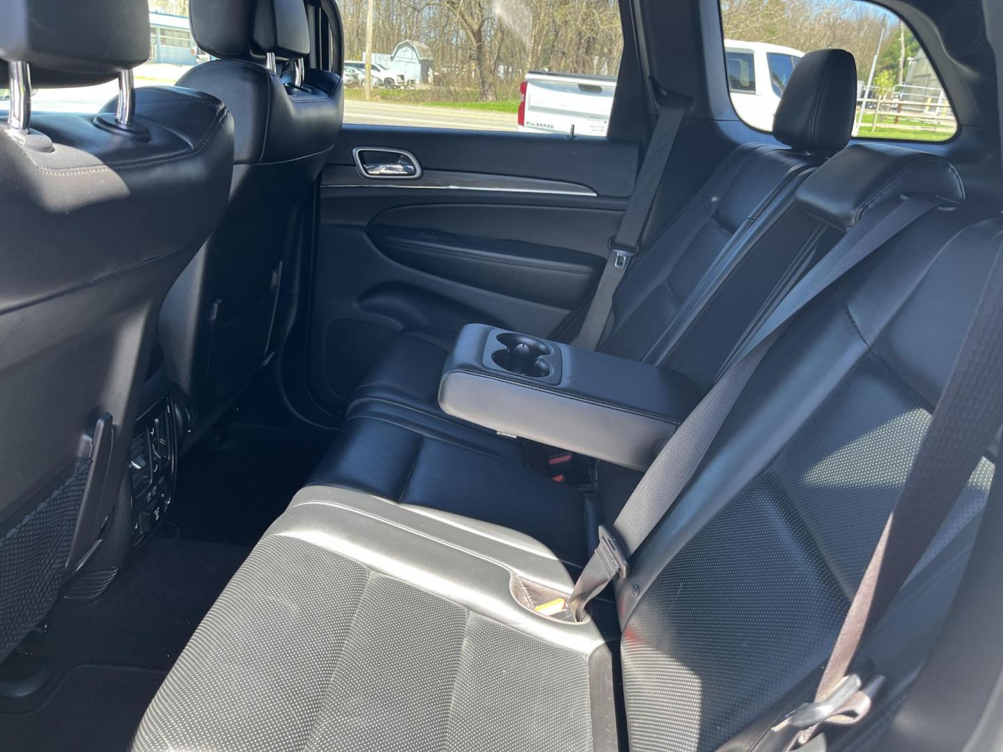 2019 White /Black Jeep Grand Cherokee Limited 4WD (1C4RJFBG8KC) with an 3.6L V6 DOHC 24V engine, Automatic transmission, located at 11115 Chardon Rd. , Chardon, OH, 44024, (440) 214-9705, 41.580246, -81.241943 - 2019 Jeep Grand Cherokee Limited 4WD – Premium Luxury SUV with Leather, Alpine Sound, and All-Weather Capability! This sharp 2019 Jeep Grand Cherokee Limited 4WD is the perfect blend of upscale comfort, modern tech, and confident capability! Powered by the smooth 3.6L Pentastar V6 engine paired w - Photo#36