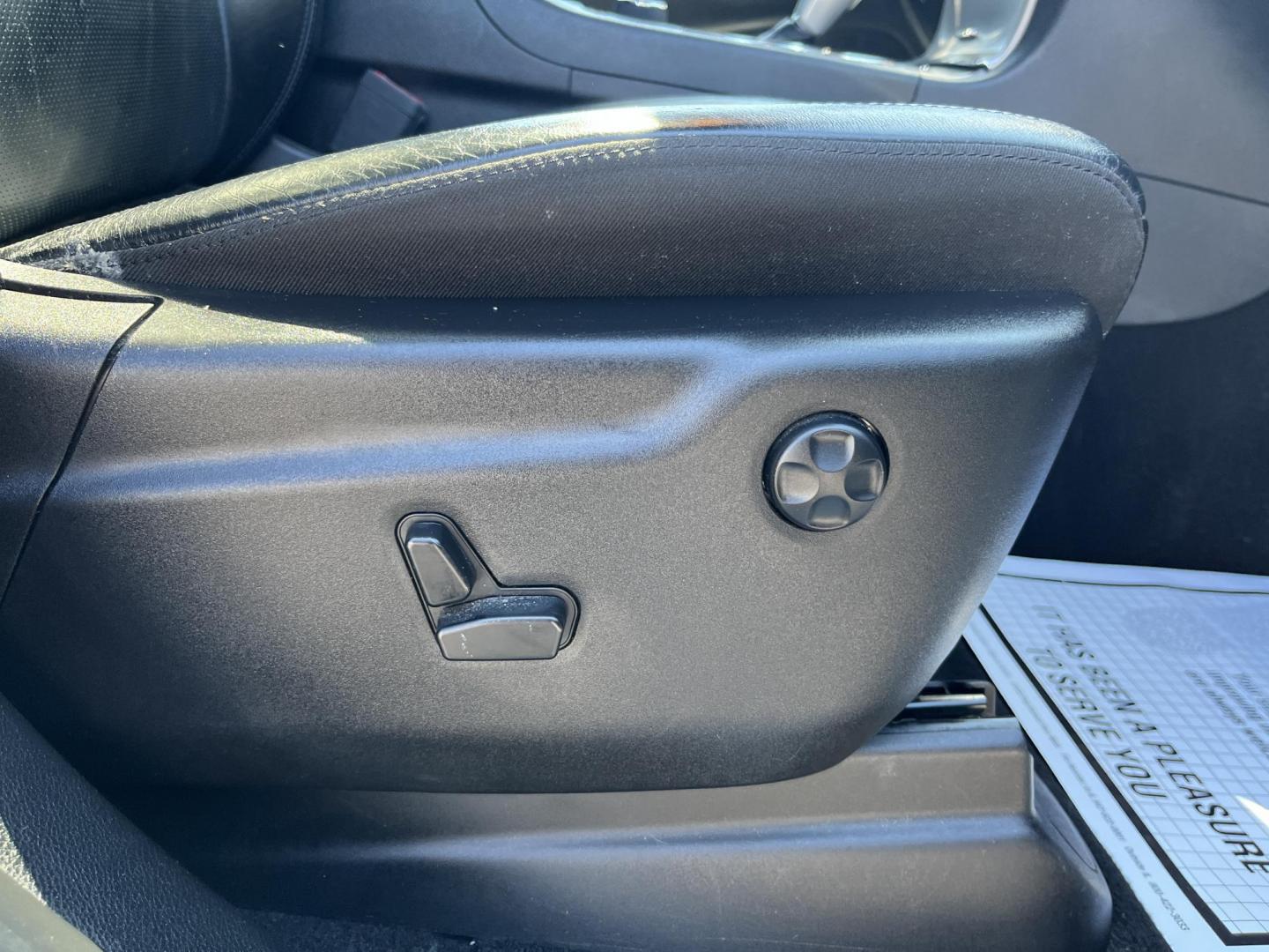 2019 White /Black Jeep Grand Cherokee Limited 4WD (1C4RJFBG8KC) with an 3.6L V6 DOHC 24V engine, Automatic transmission, located at 11115 Chardon Rd. , Chardon, OH, 44024, (440) 214-9705, 41.580246, -81.241943 - 2019 Jeep Grand Cherokee Limited 4WD – Premium Luxury SUV with Leather, Alpine Sound, and All-Weather Capability! This sharp 2019 Jeep Grand Cherokee Limited 4WD is the perfect blend of upscale comfort, modern tech, and confident capability! Powered by the smooth 3.6L Pentastar V6 engine paired w - Photo#39